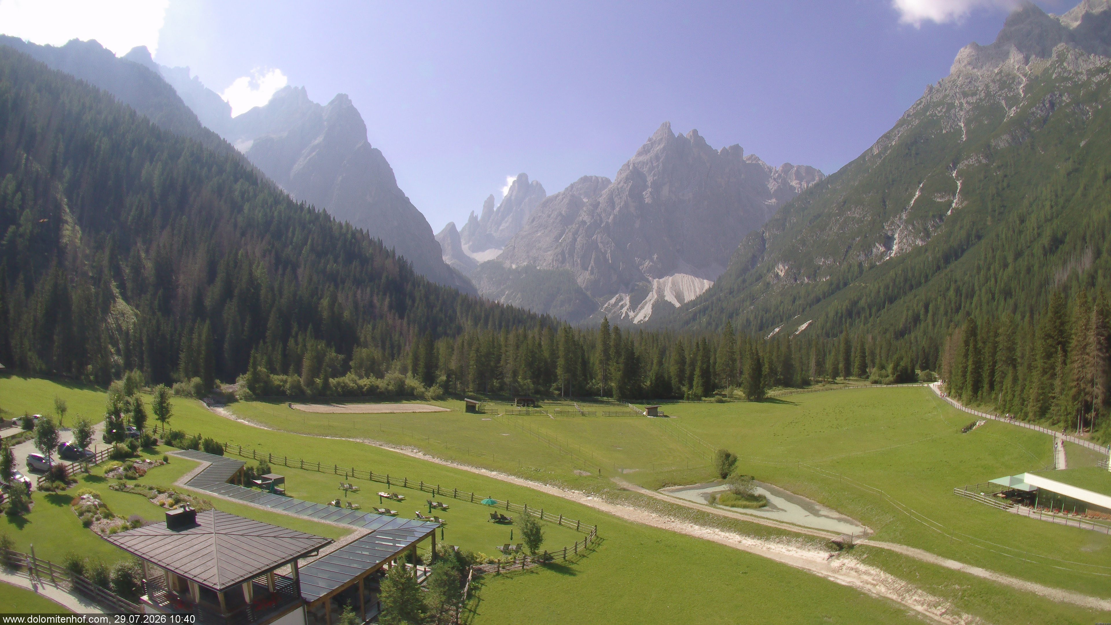Archiv Foto Webcam Dolomitenhof - Fischleintal