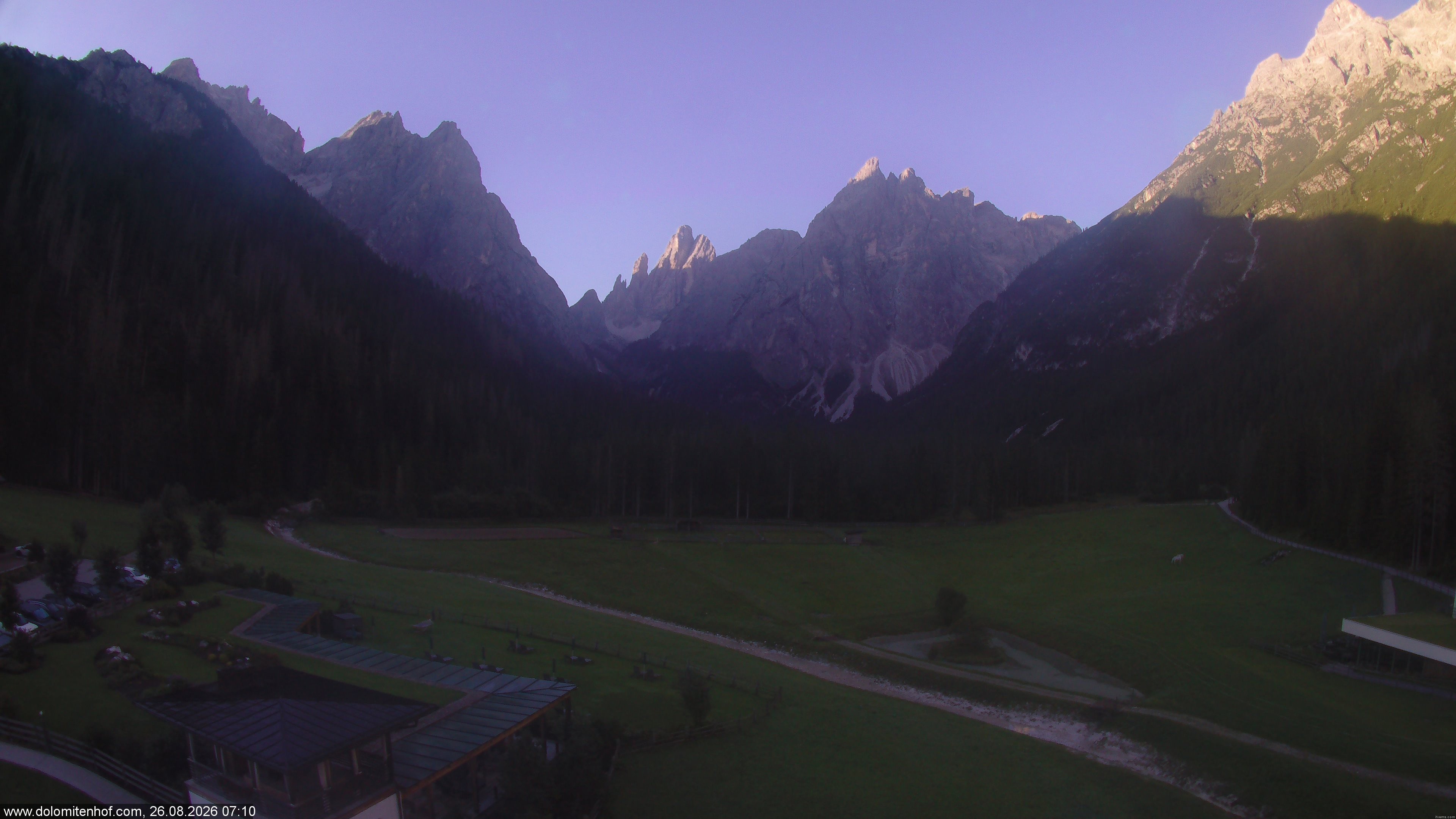 Archiv Foto Webcam Dolomitenhof - Fischleintal