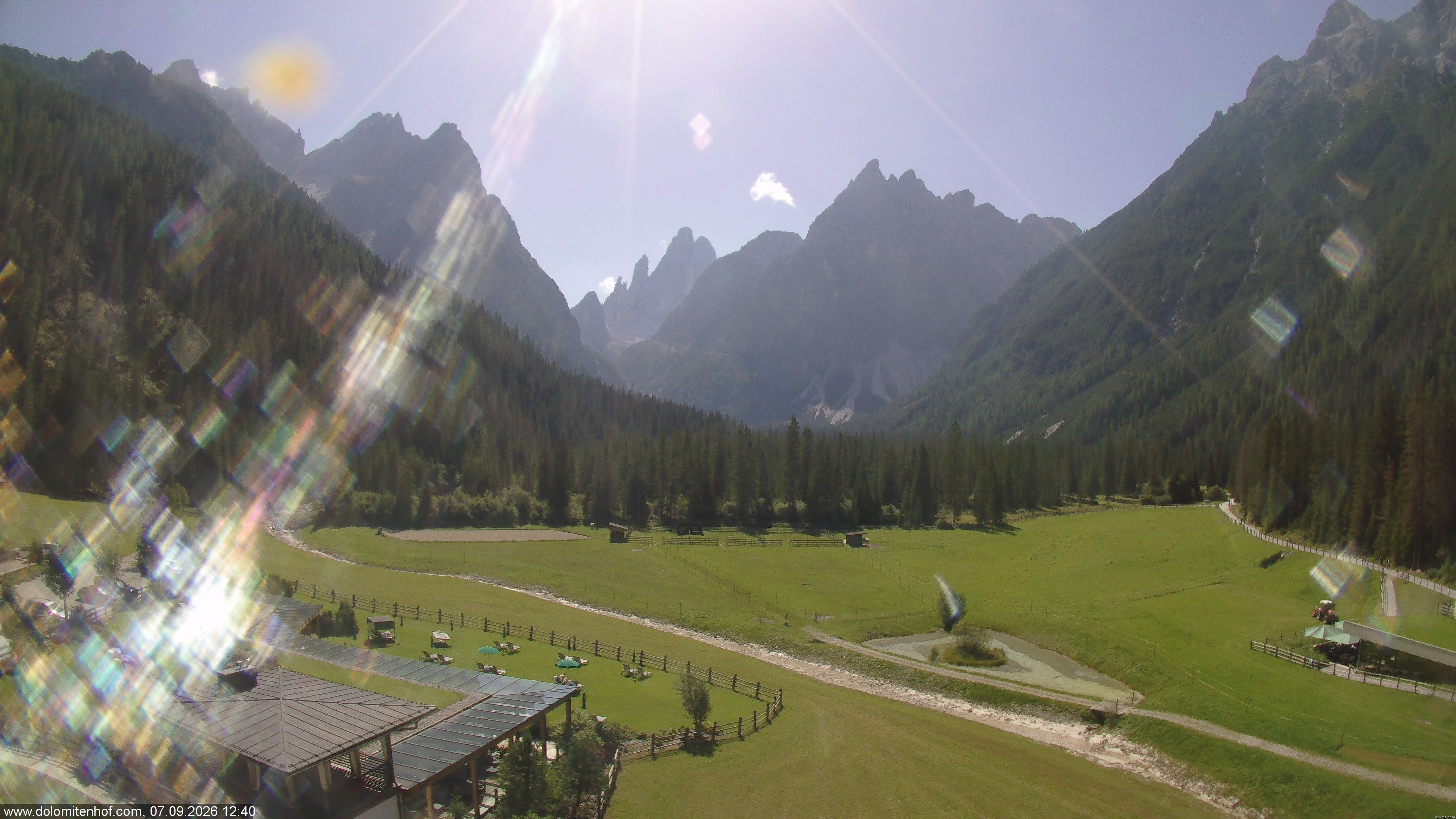 Archiv Foto Webcam Dolomitenhof - Fischleintal