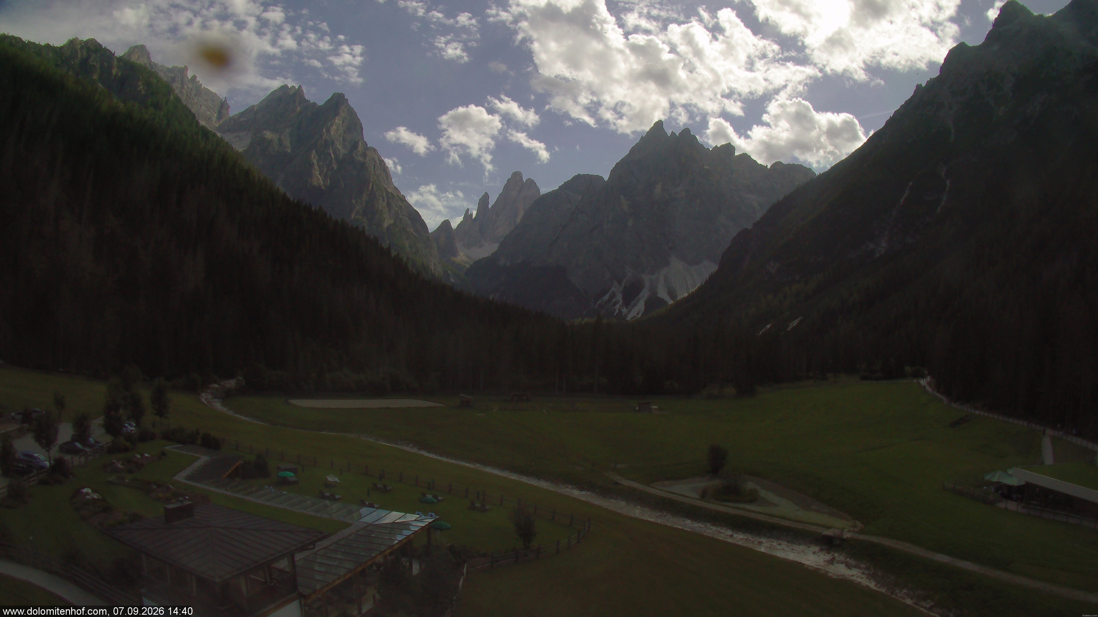Archiv Foto Webcam Dolomitenhof - Fischleintal