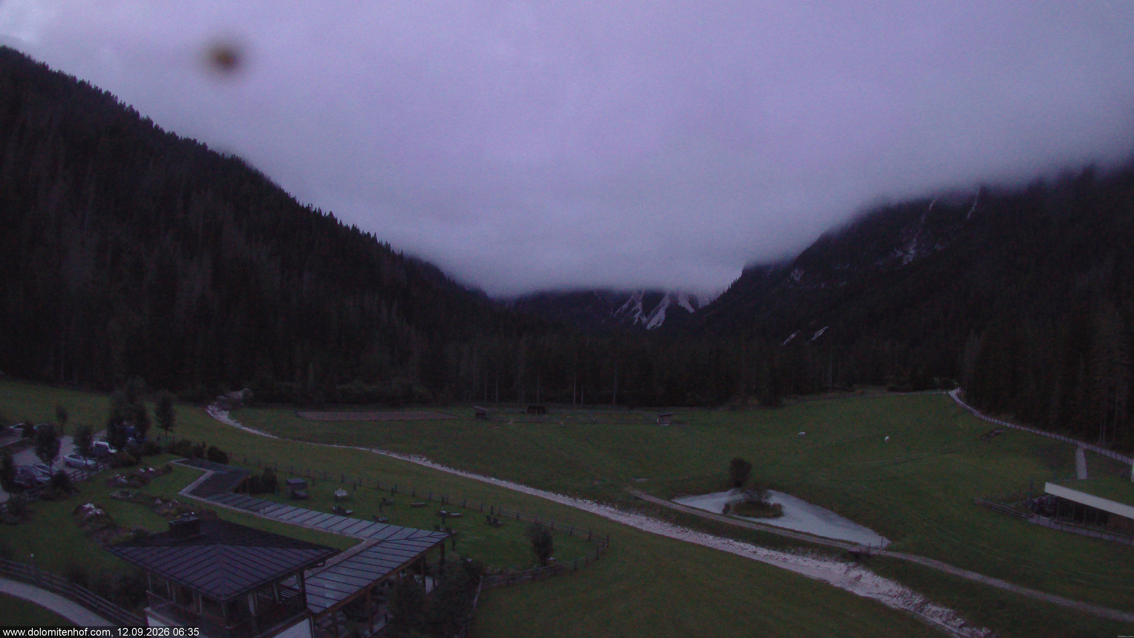 Archiv Foto Webcam Dolomitenhof - Fischleintal