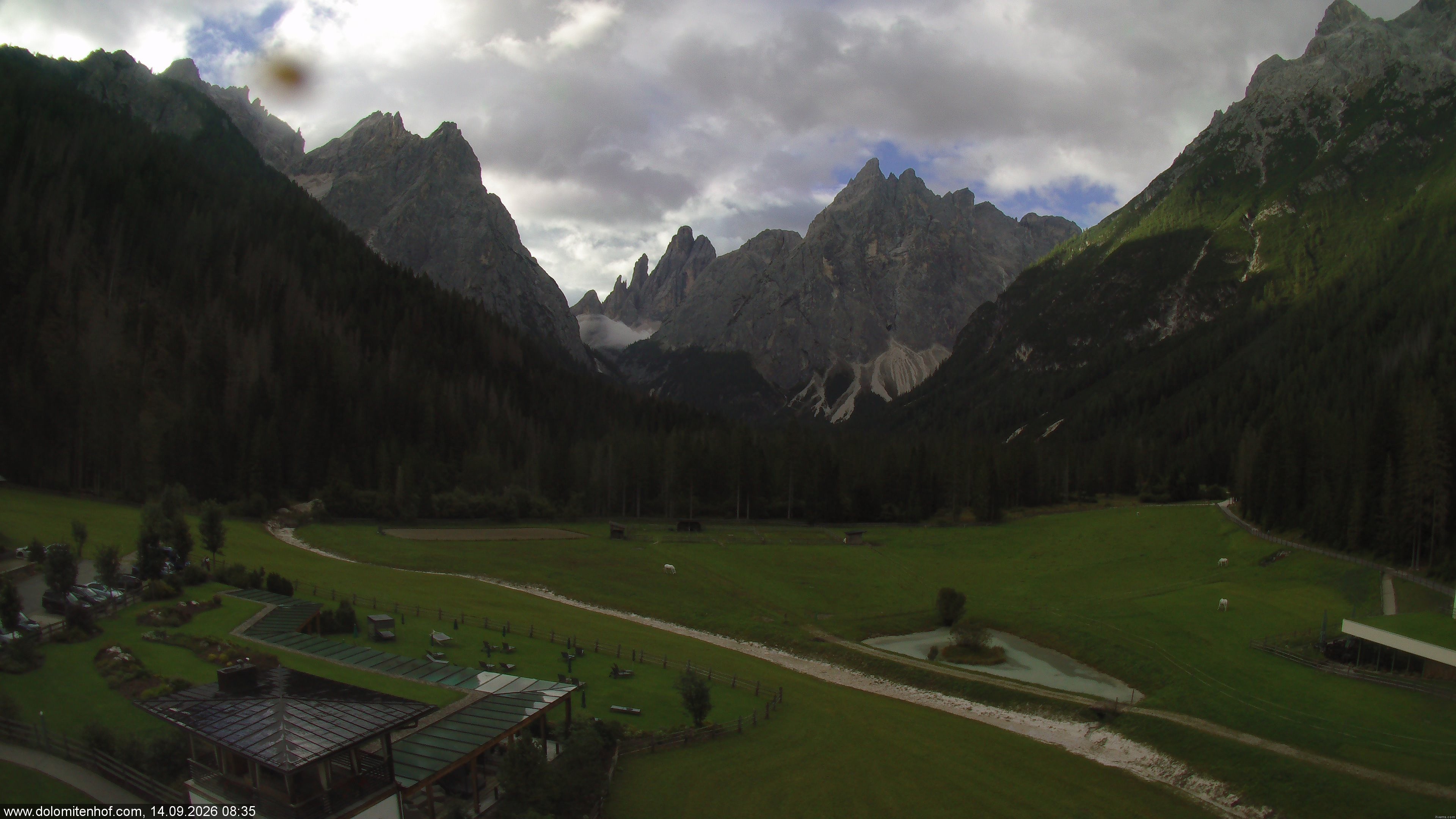 Archiv Foto Webcam Dolomitenhof - Fischleintal