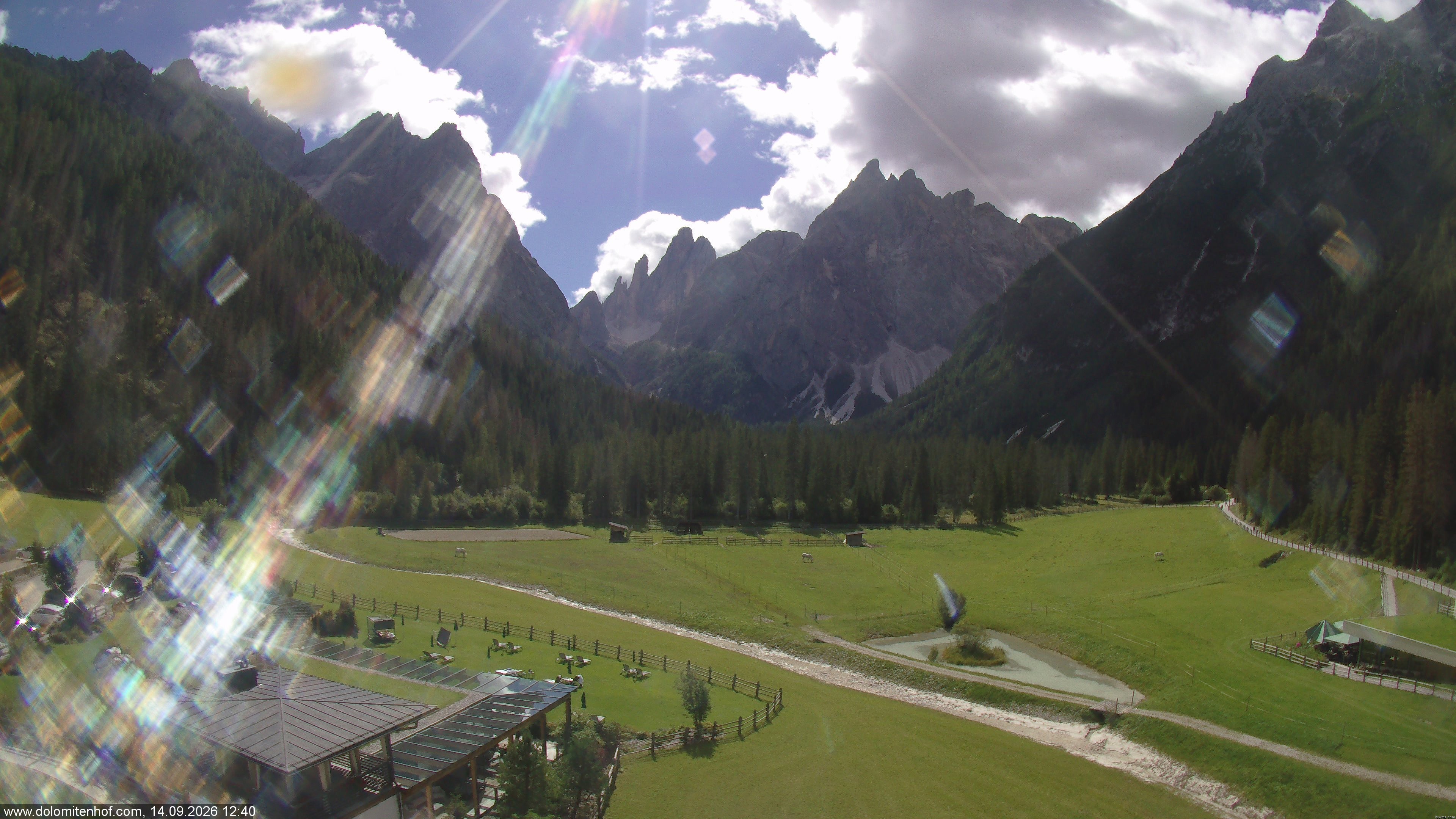 Archiv Foto Webcam Dolomitenhof - Fischleintal