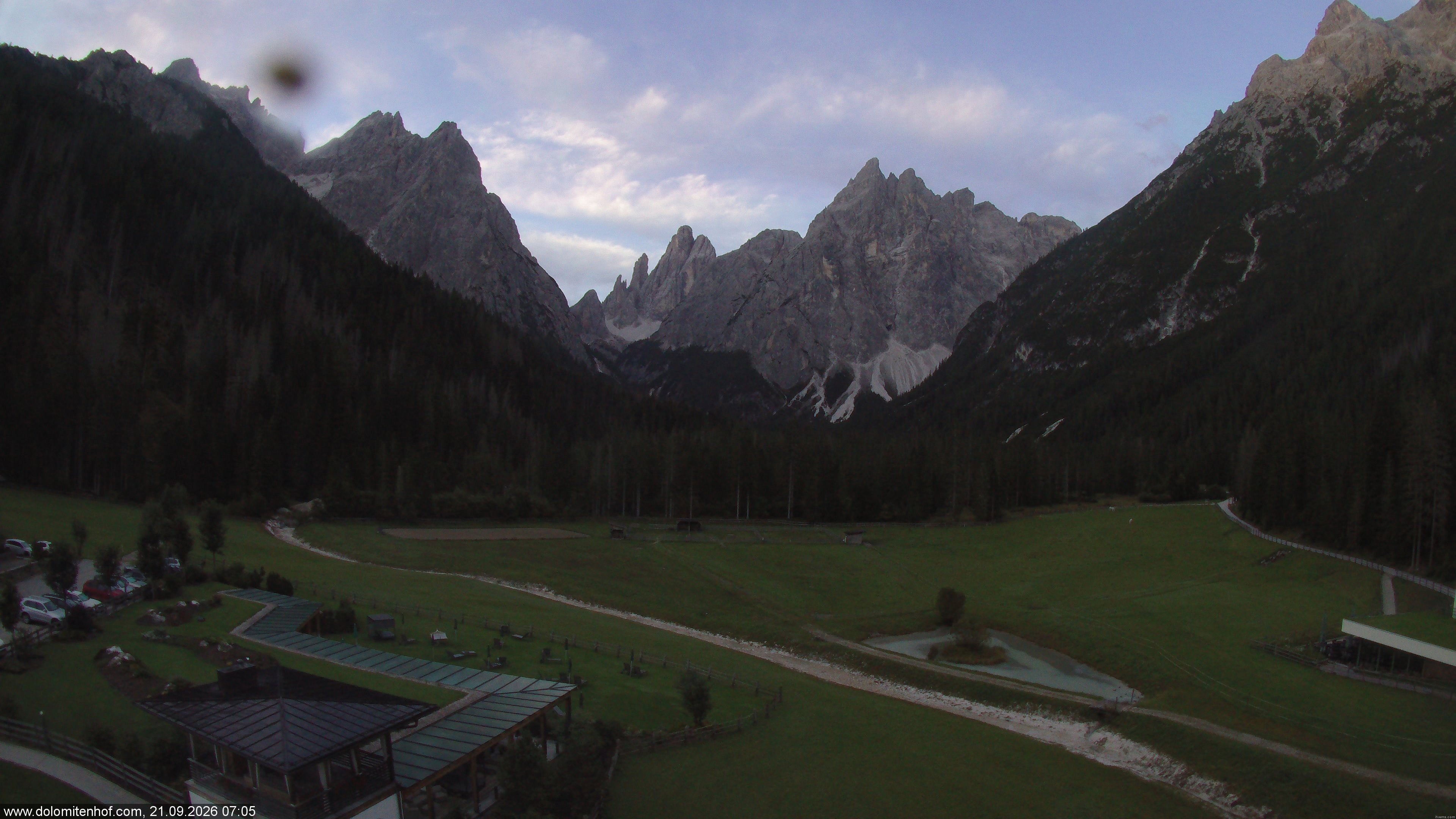 Archiv Foto Webcam Dolomitenhof - Fischleintal