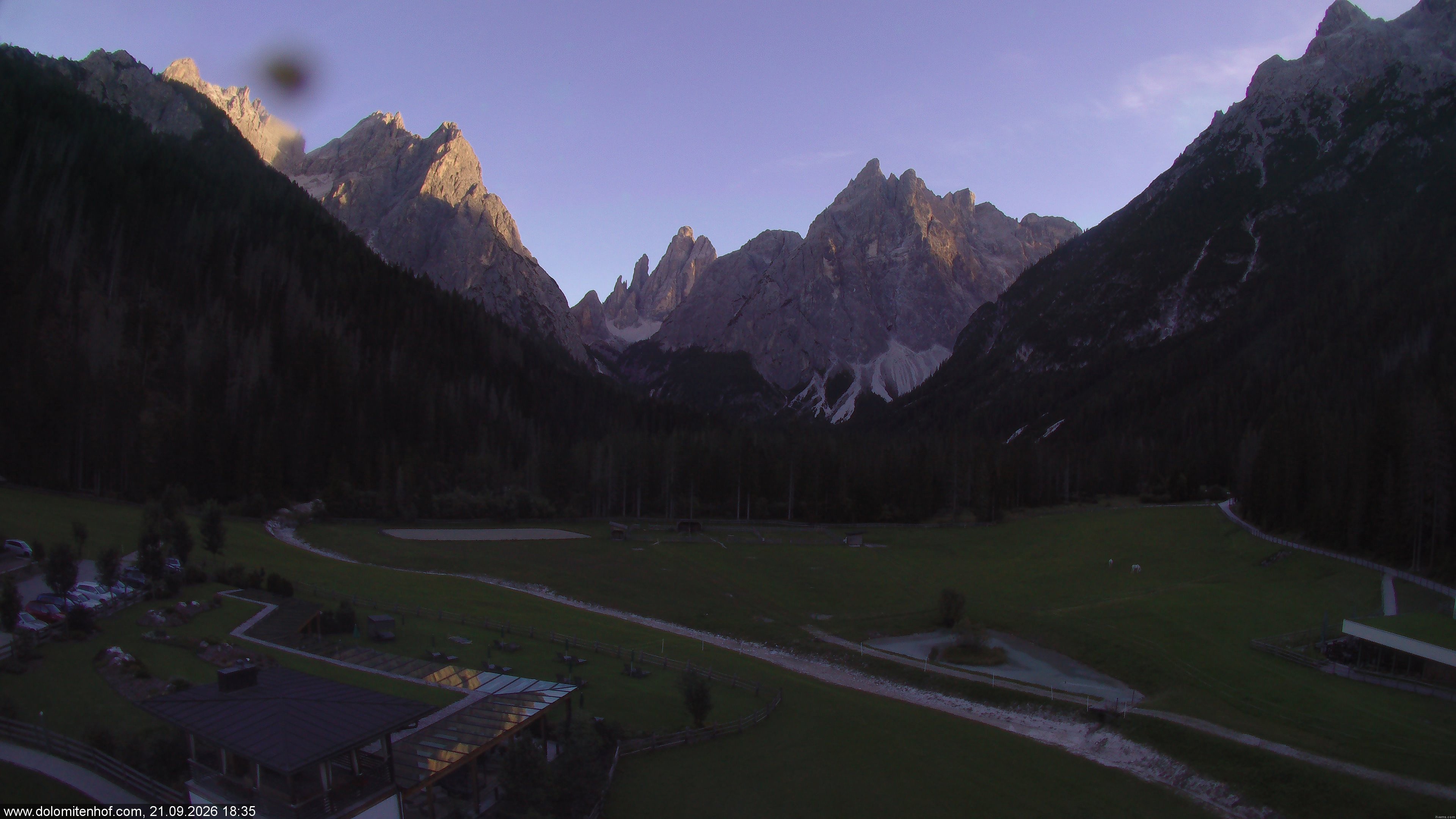 Archiv Foto Webcam Dolomitenhof - Fischleintal