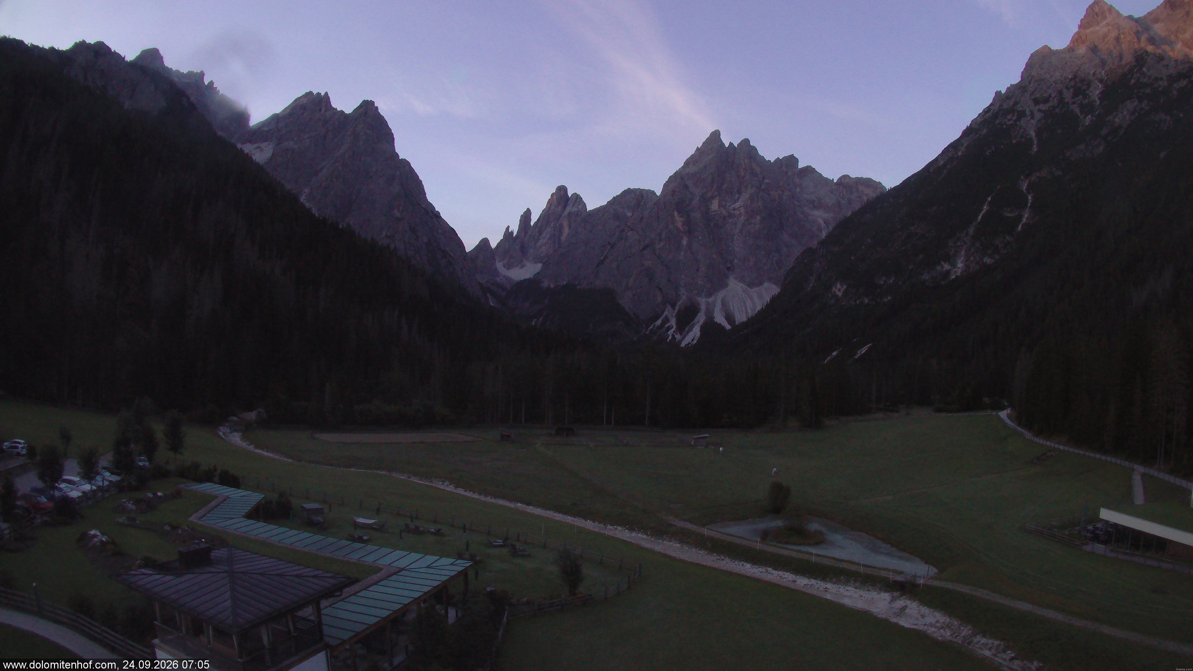 Archiv Foto Webcam Dolomitenhof - Fischleintal