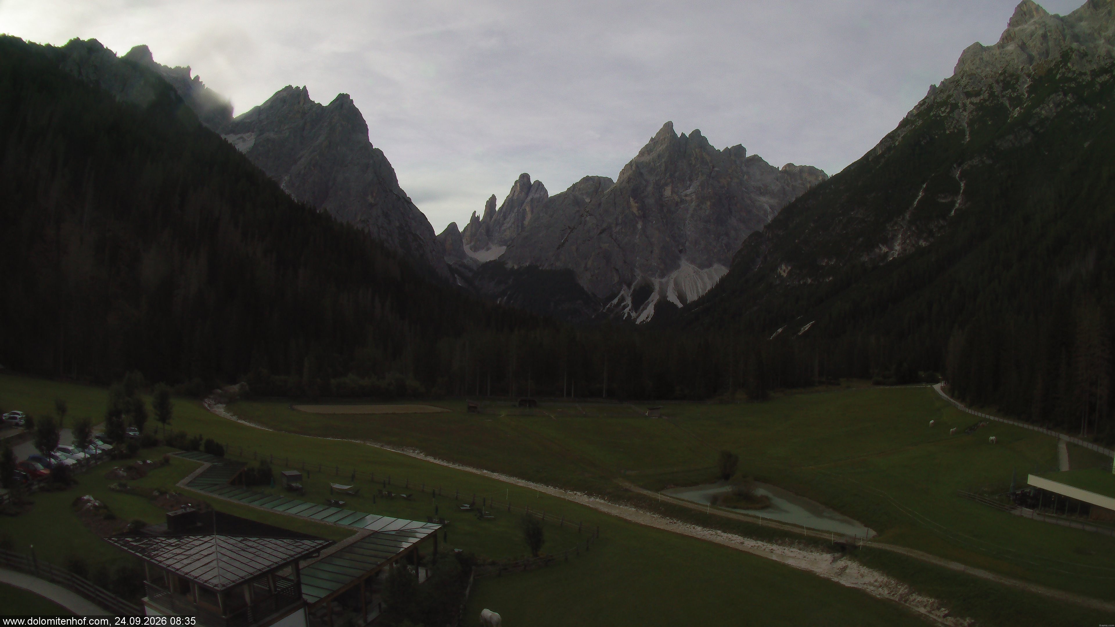 Archiv Foto Webcam Dolomitenhof - Fischleintal