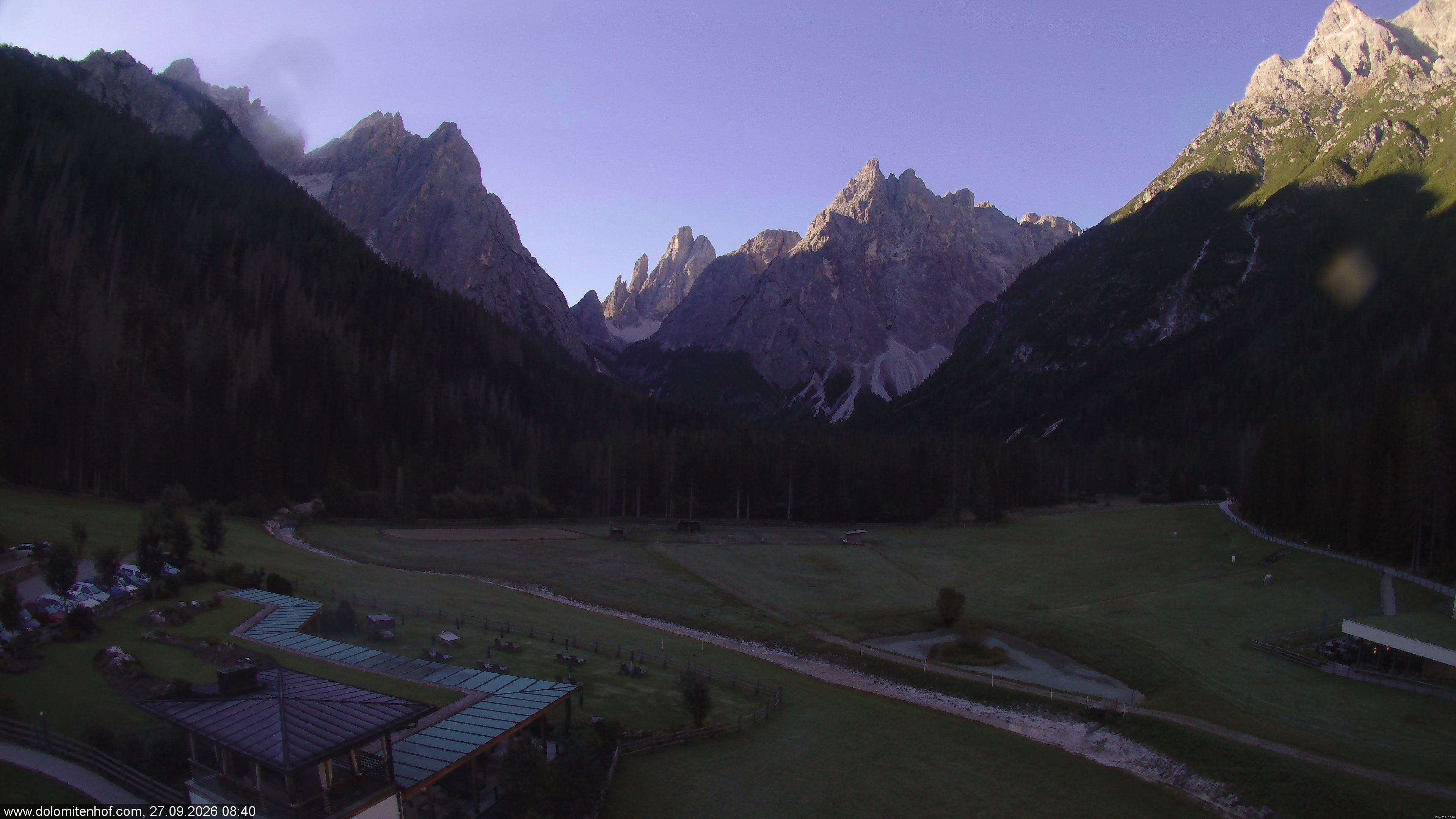 Archiv Foto Webcam Dolomitenhof - Fischleintal