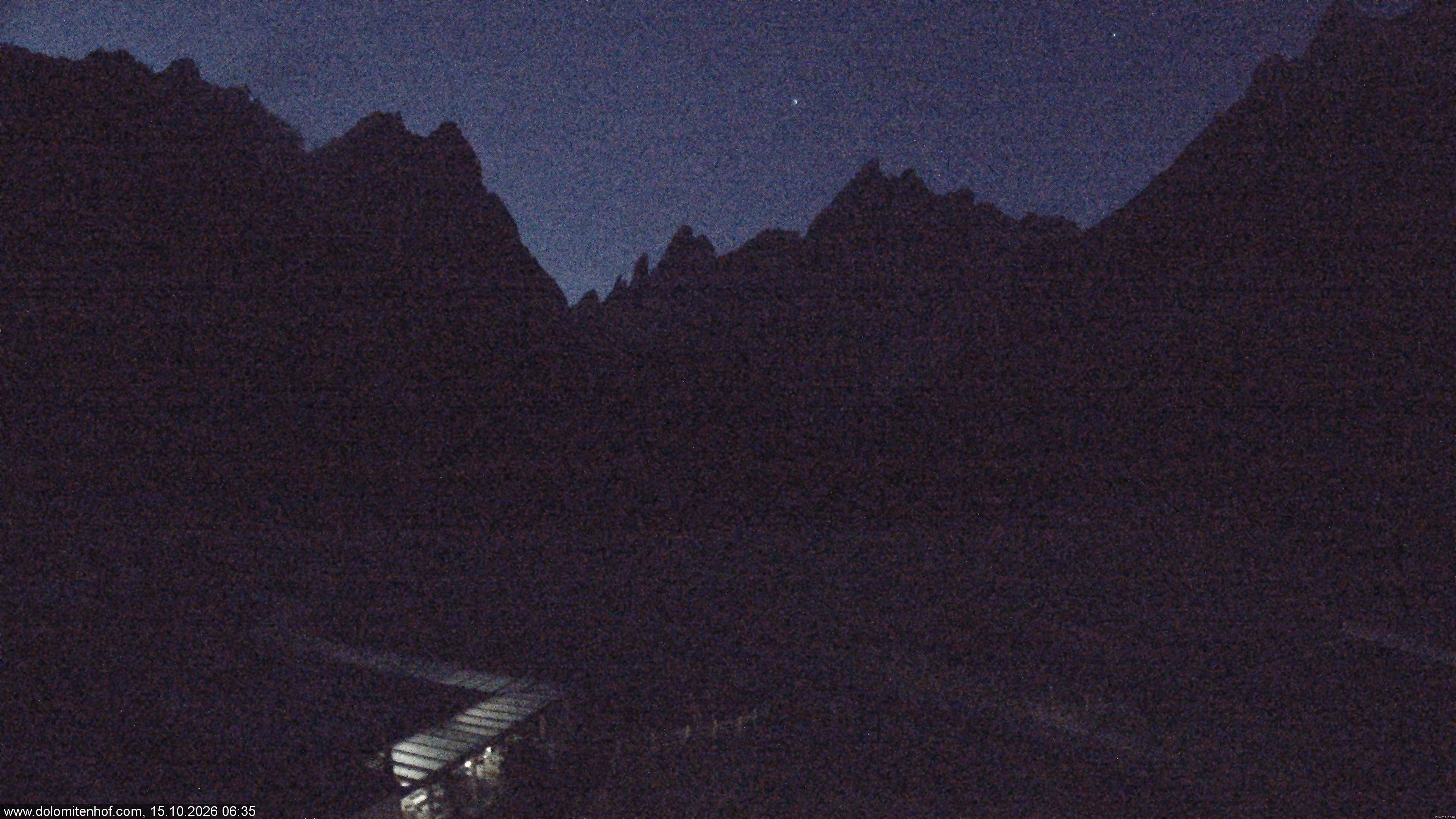 Archiv Foto Webcam Dolomitenhof - Fischleintal