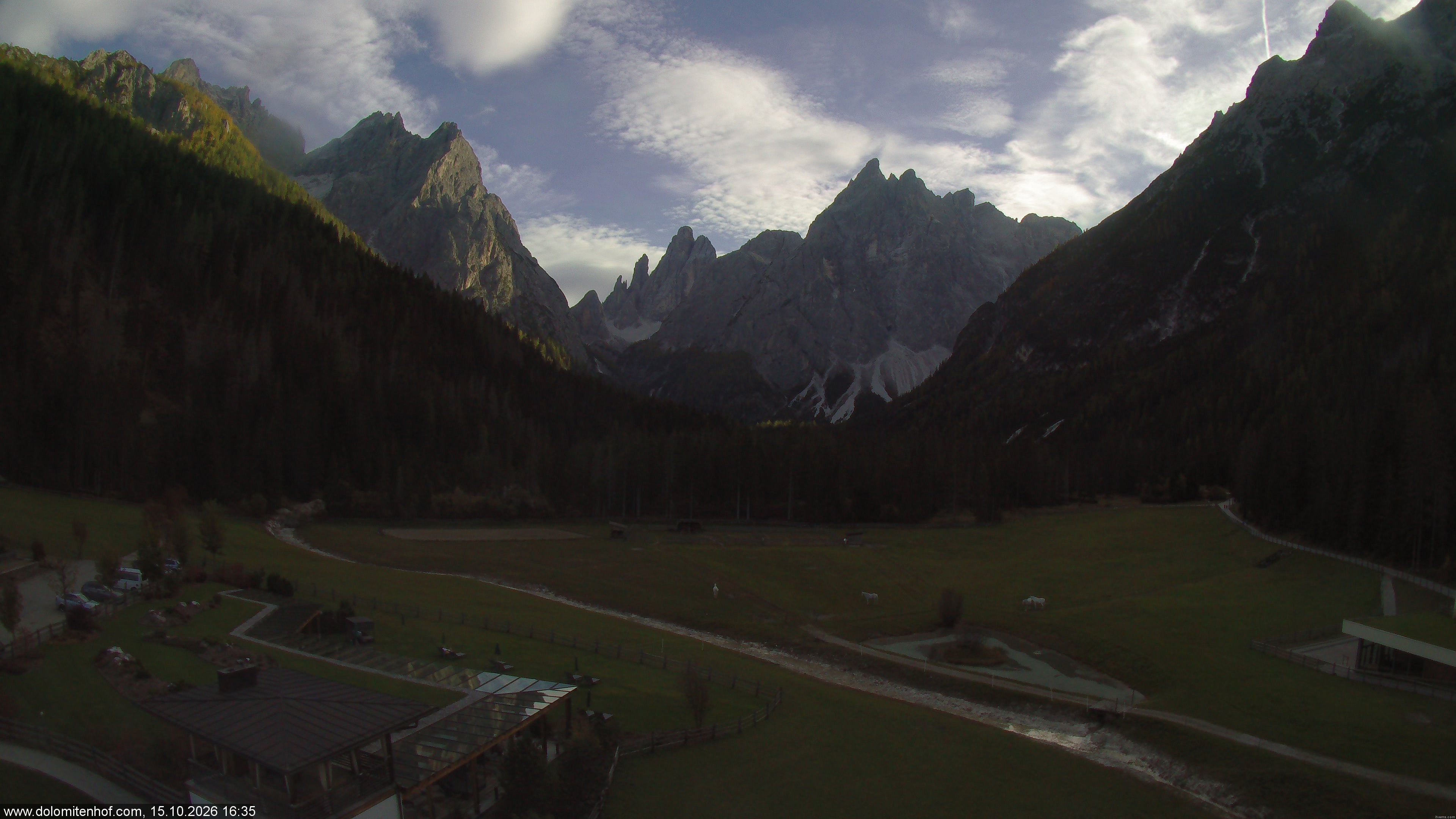 Archiv Foto Webcam Dolomitenhof - Fischleintal