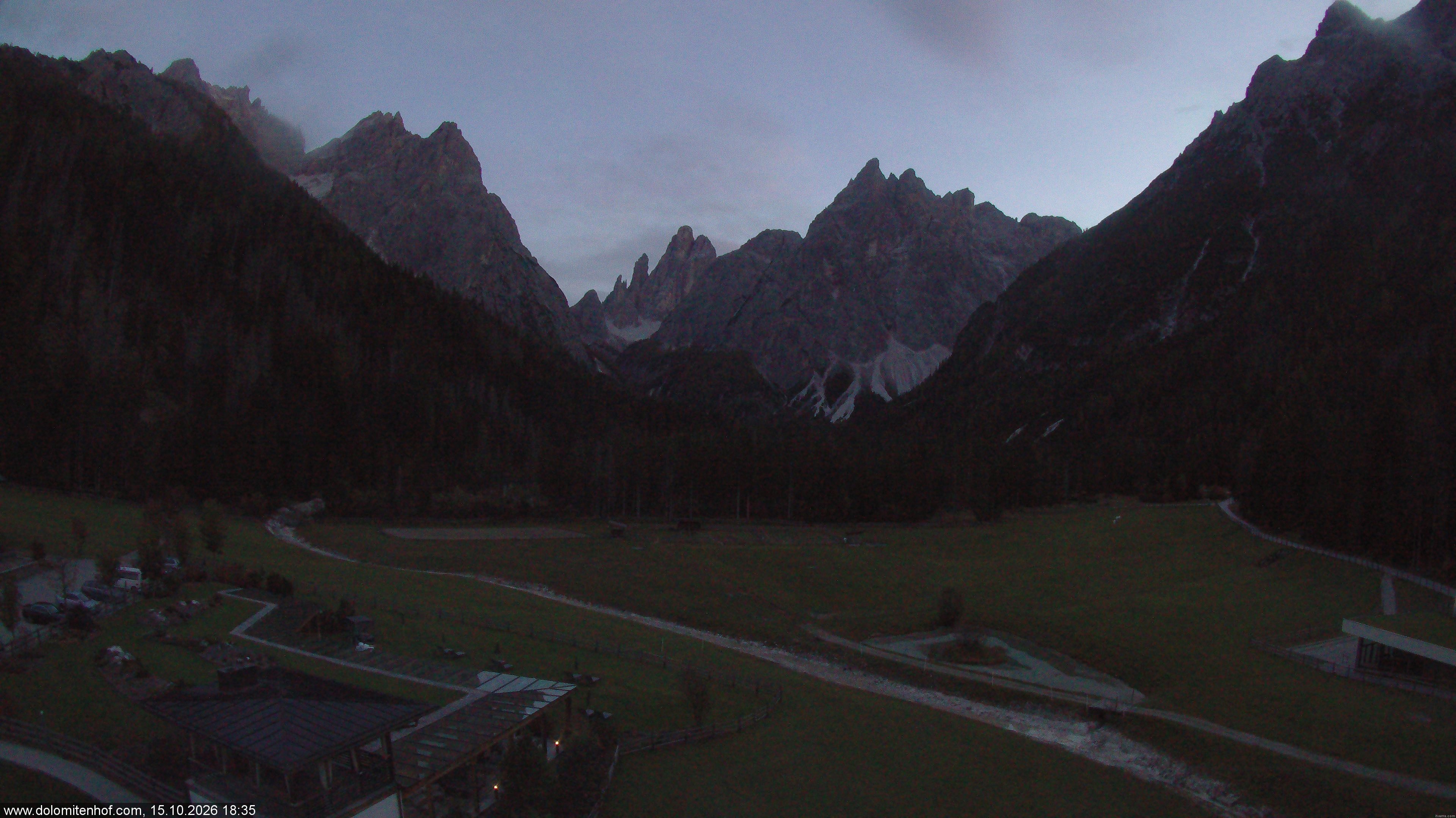 Archiv Foto Webcam Dolomitenhof - Fischleintal