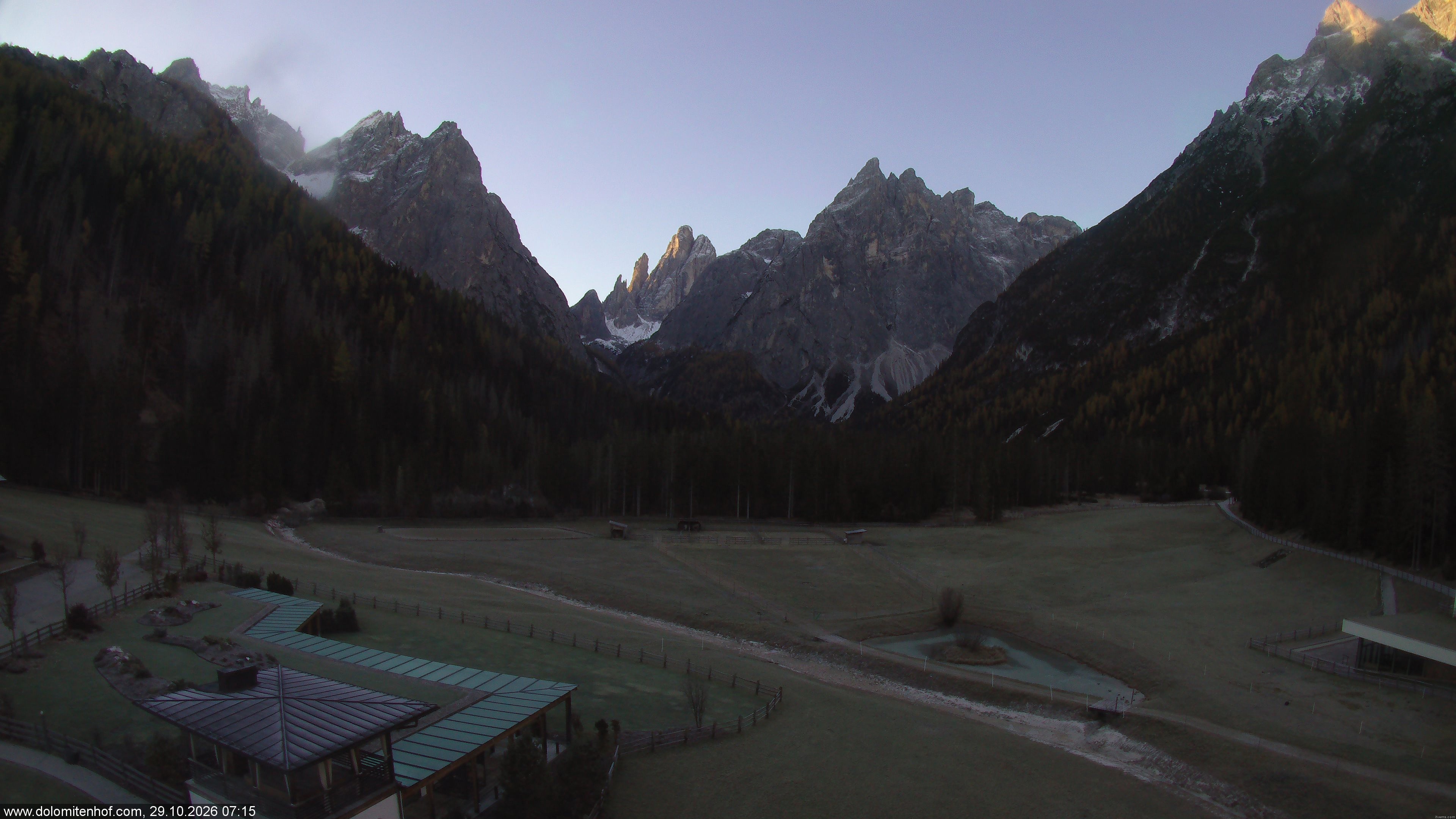 Archiv Foto Webcam Dolomitenhof - Fischleintal