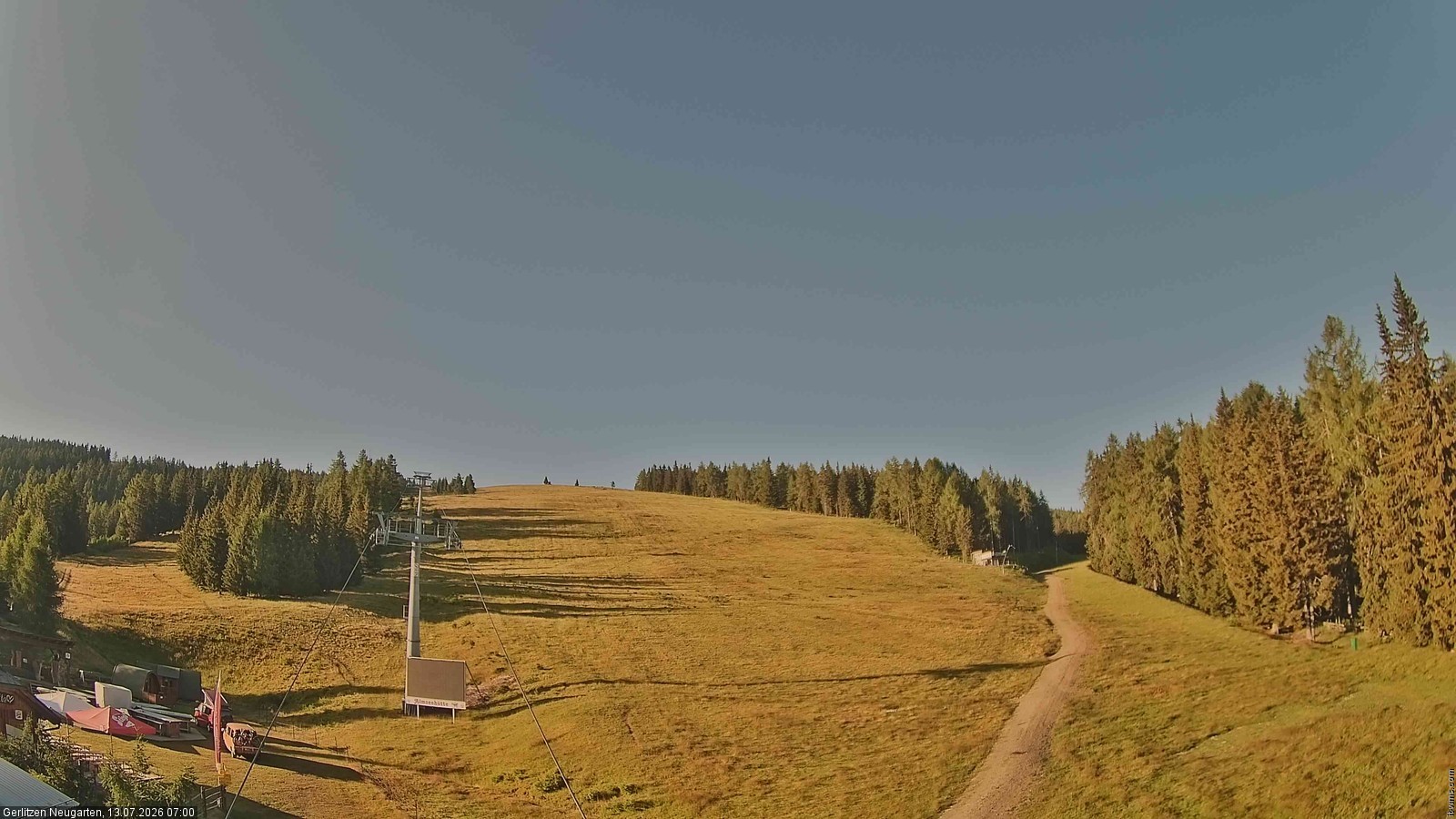 Archiv Foto Webcam Gerlitzen - Neugarten Sessellift