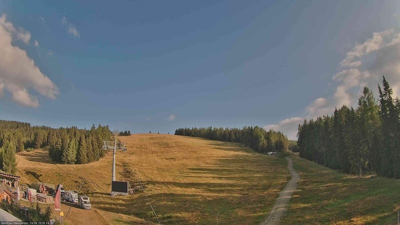 Archiv Foto Webcam Gerlitzen - Neugarten Sessellift