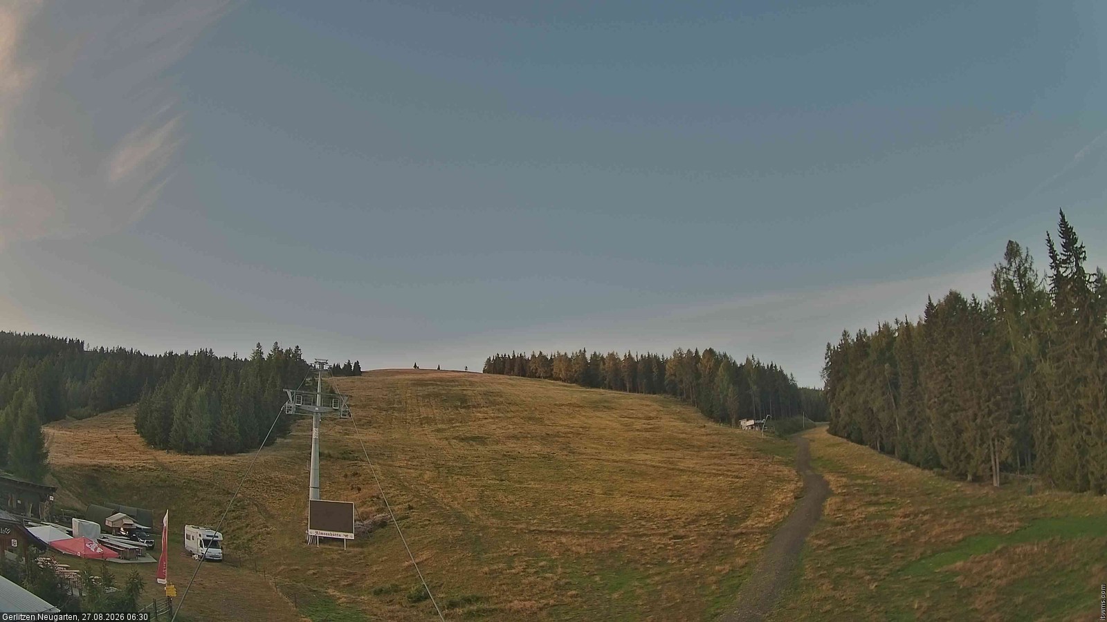 Archived image Webcam Gerlitzen - Chair Lift Neugarten