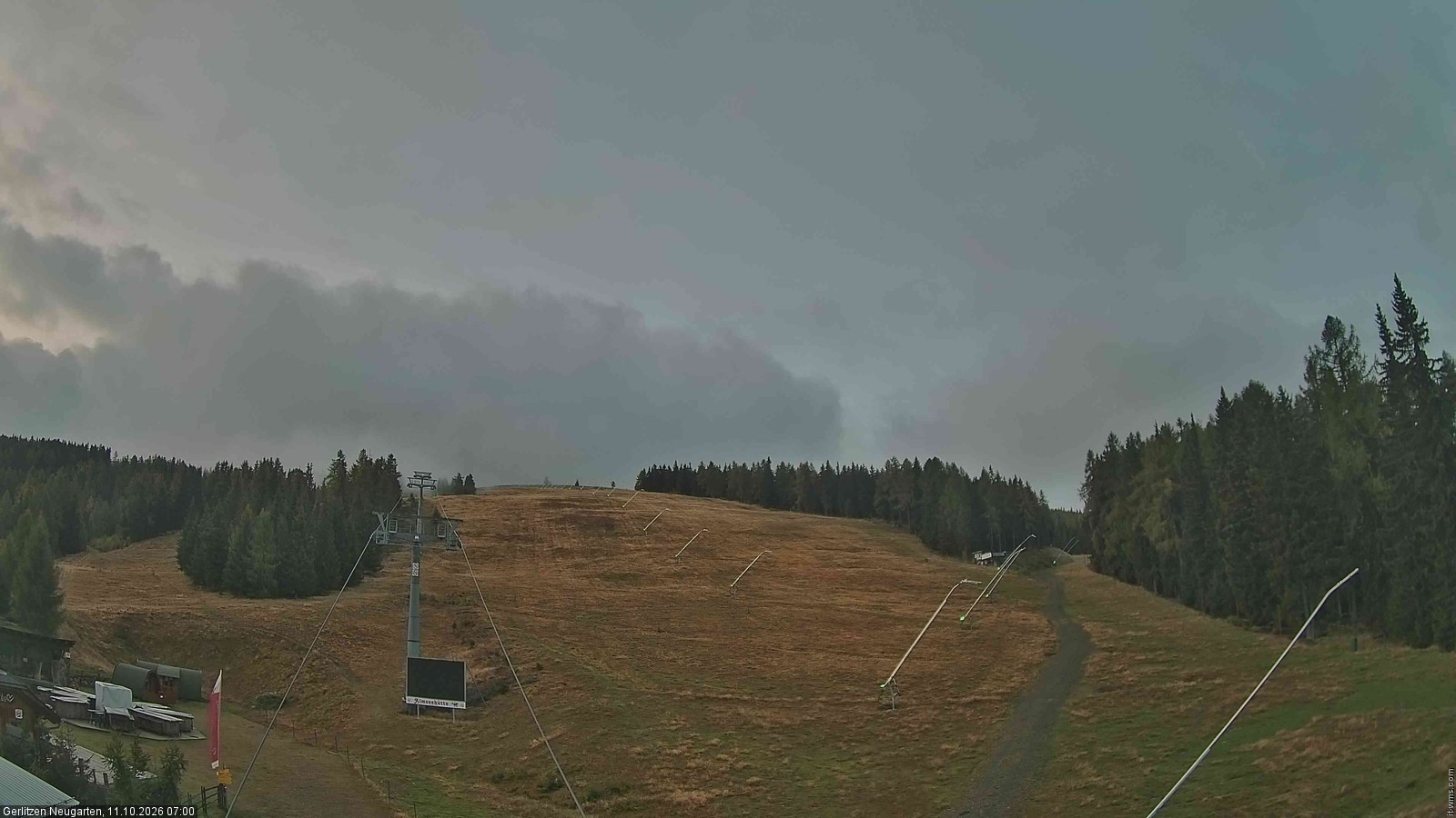 Archived image Webcam Gerlitzen - Chair Lift Neugarten