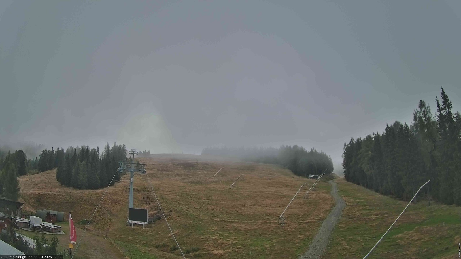 Archived image Webcam Gerlitzen - Chair Lift Neugarten