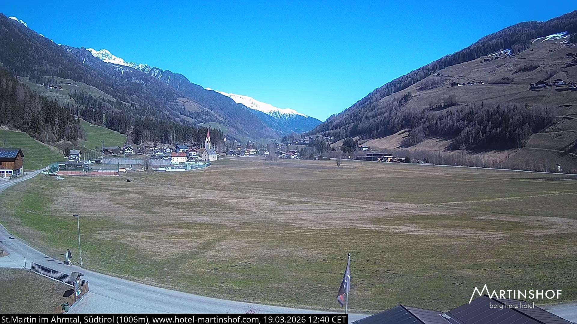 Archived image Webcam Hotel Martinshof - St. Martin - South Tyrol