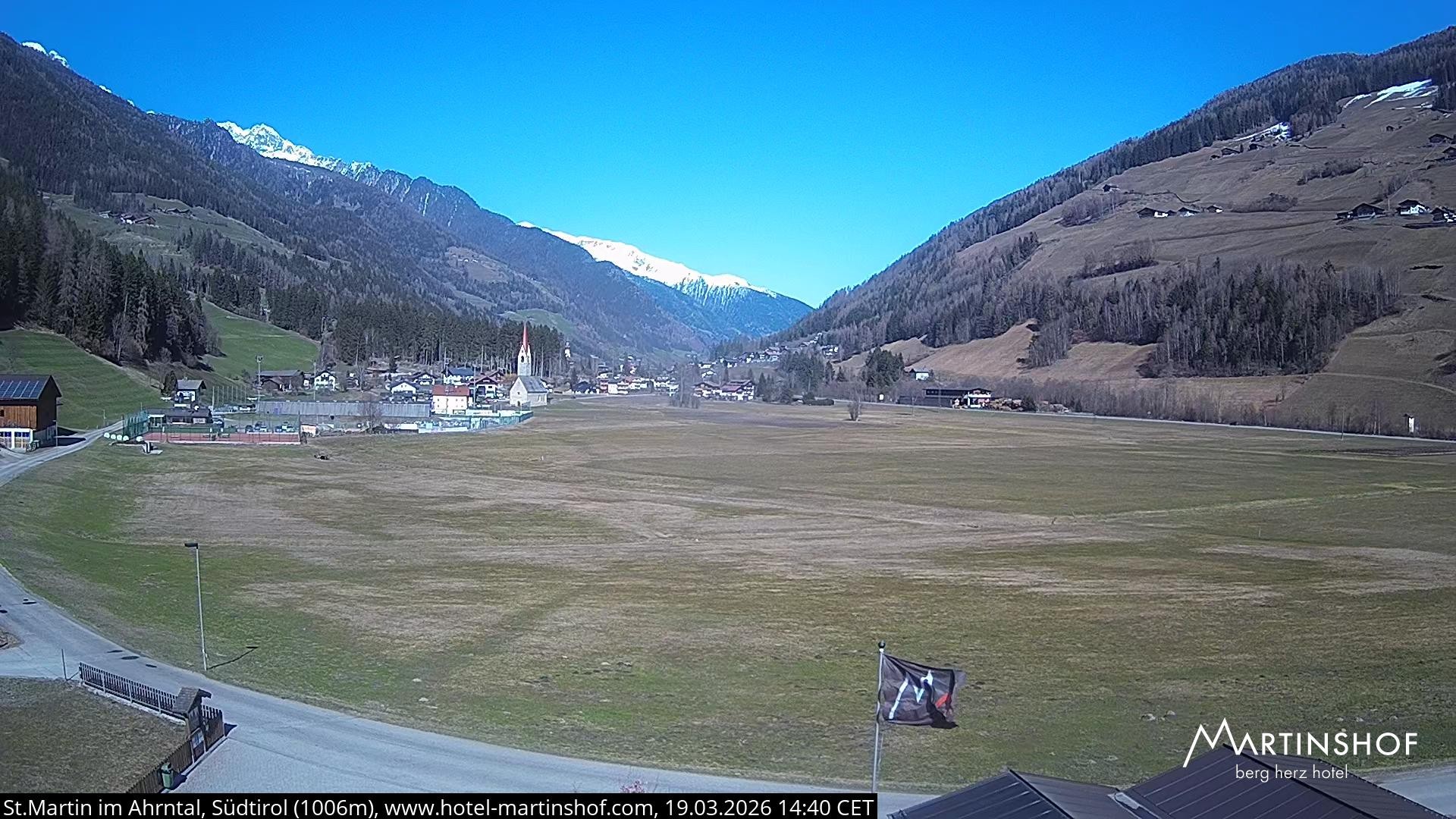 Archived image Webcam Hotel Martinshof - St. Martin - South Tyrol