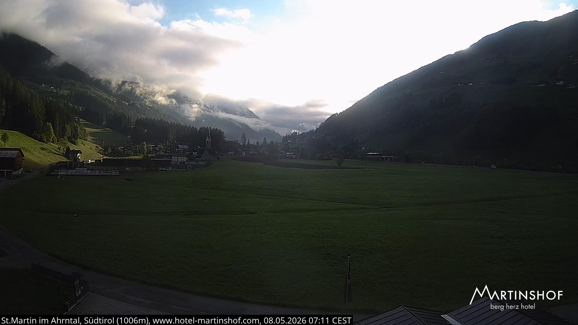 Archived image Webcam Hotel Martinshof - St. Martin - South Tyrol