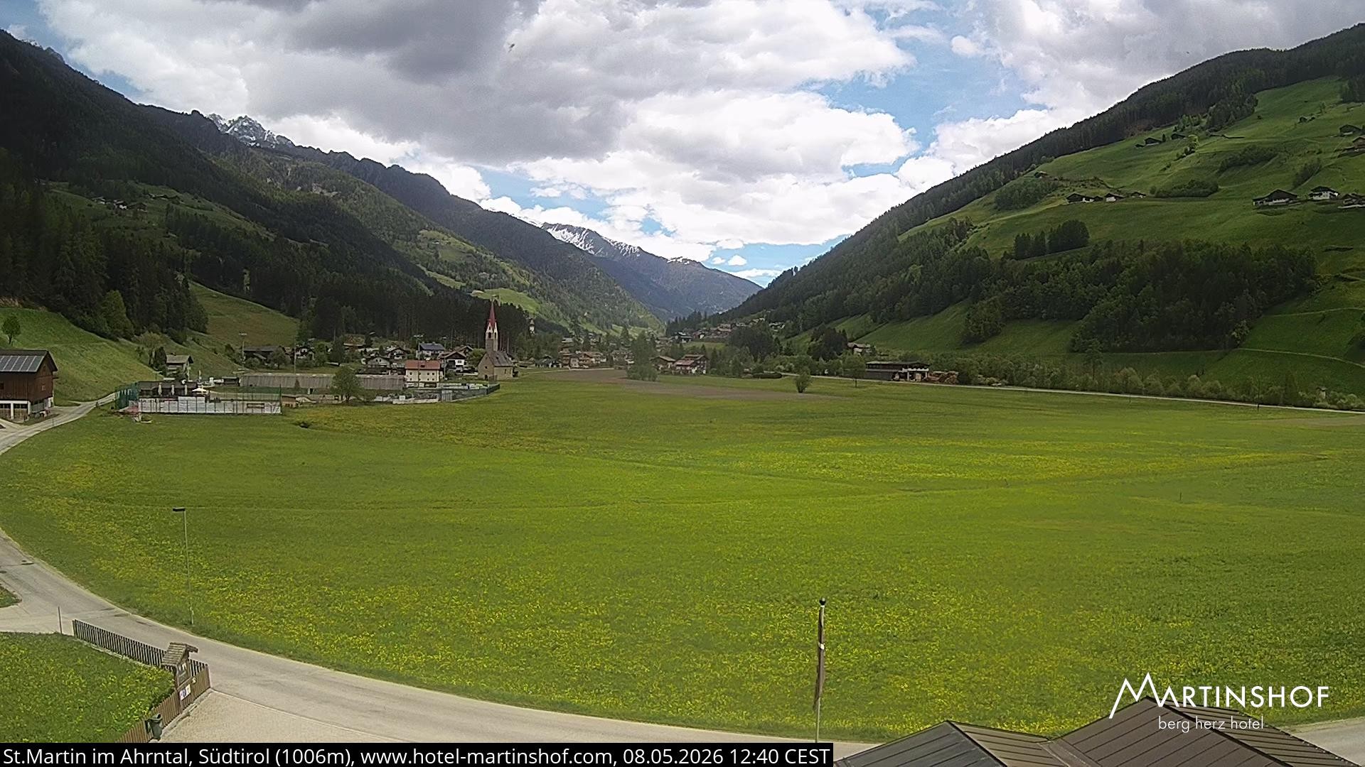 Archived image Webcam Hotel Martinshof - St. Martin - South Tyrol