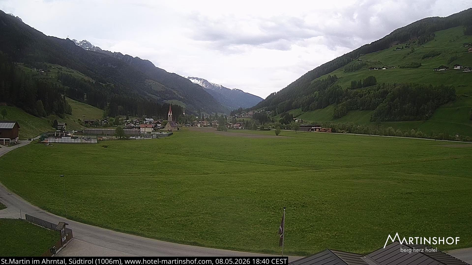 Archived image Webcam Hotel Martinshof - St. Martin - South Tyrol
