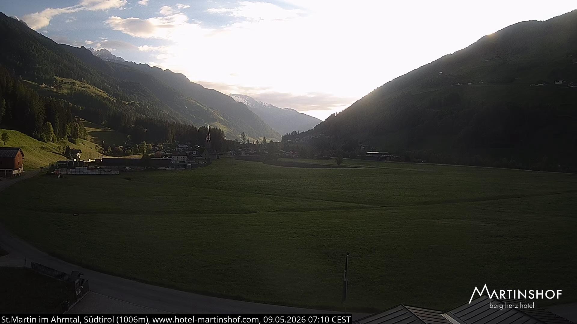 Archived image Webcam Hotel Martinshof - St. Martin - South Tyrol