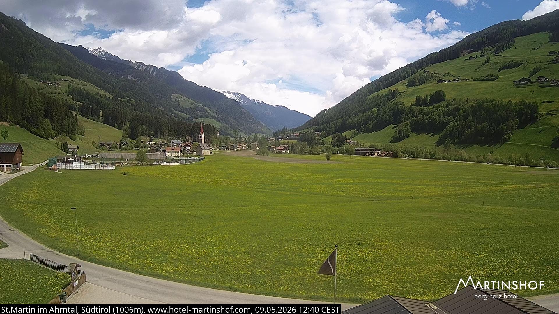 Archived image Webcam Hotel Martinshof - St. Martin - South Tyrol
