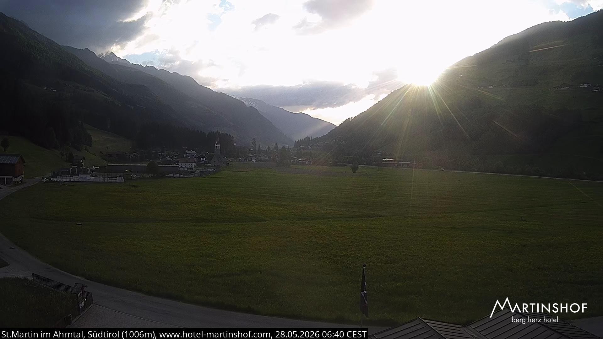 Archived image Webcam Hotel Martinshof - St. Martin - South Tyrol