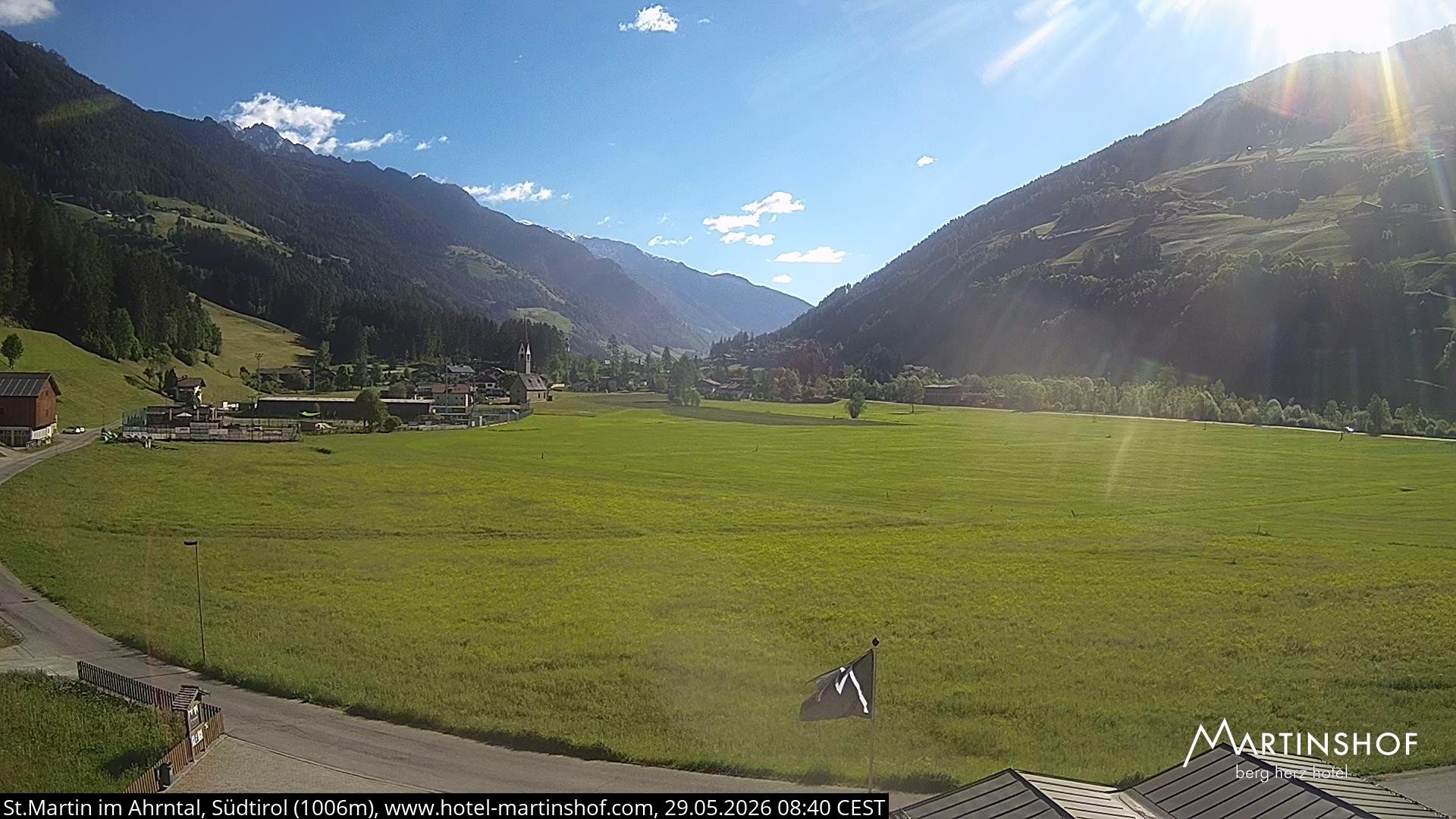 Archived image Webcam Hotel Martinshof - St. Martin - South Tyrol