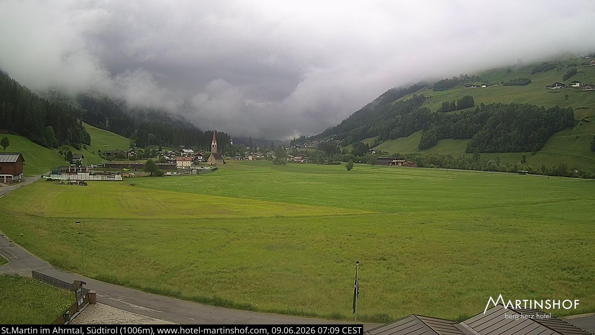 Archiv Foto Webcam Hotel Martinshof - St. Martin im Ahrntal