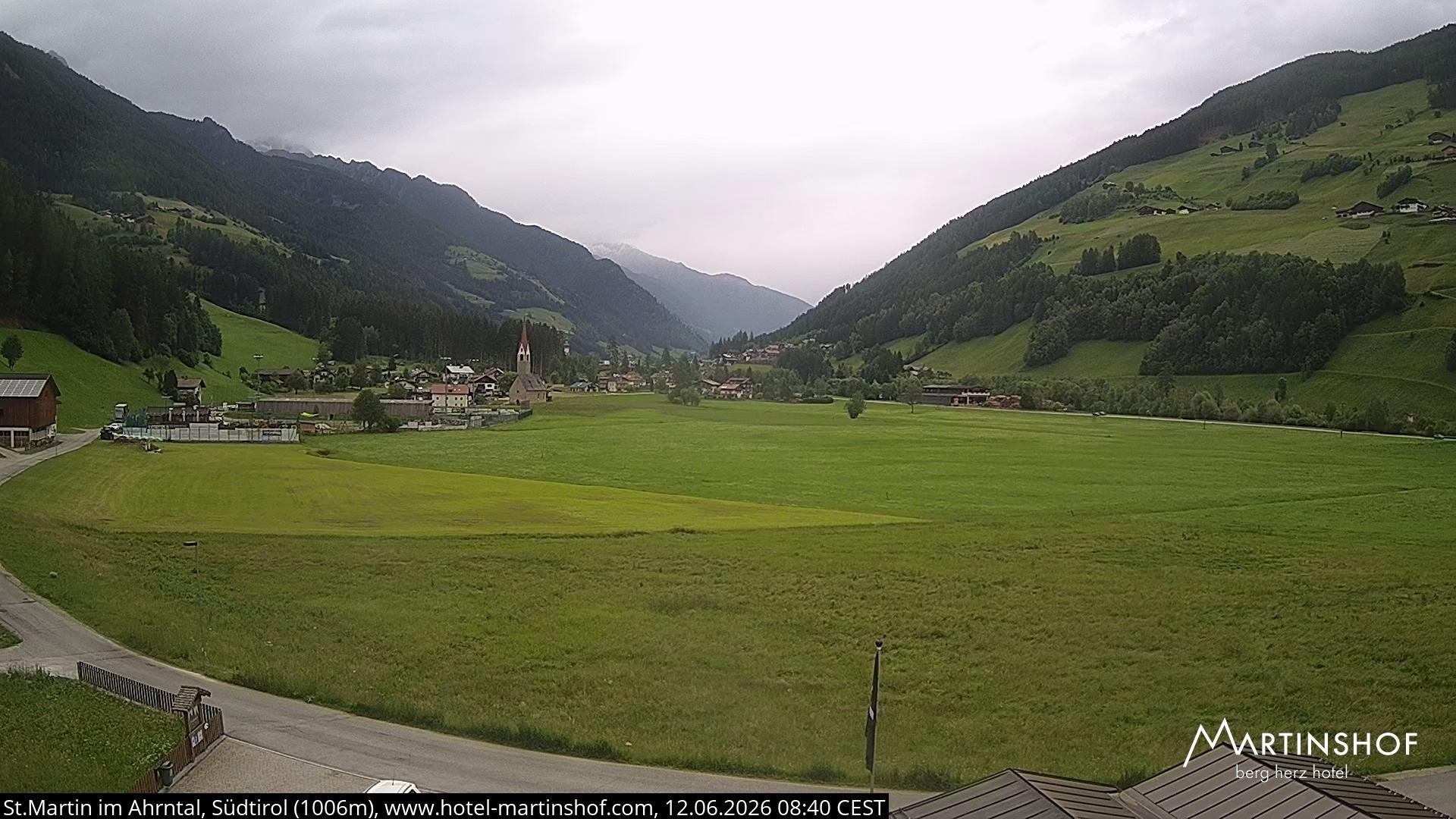 Archived image Webcam Hotel Martinshof - St. Martin - South Tyrol