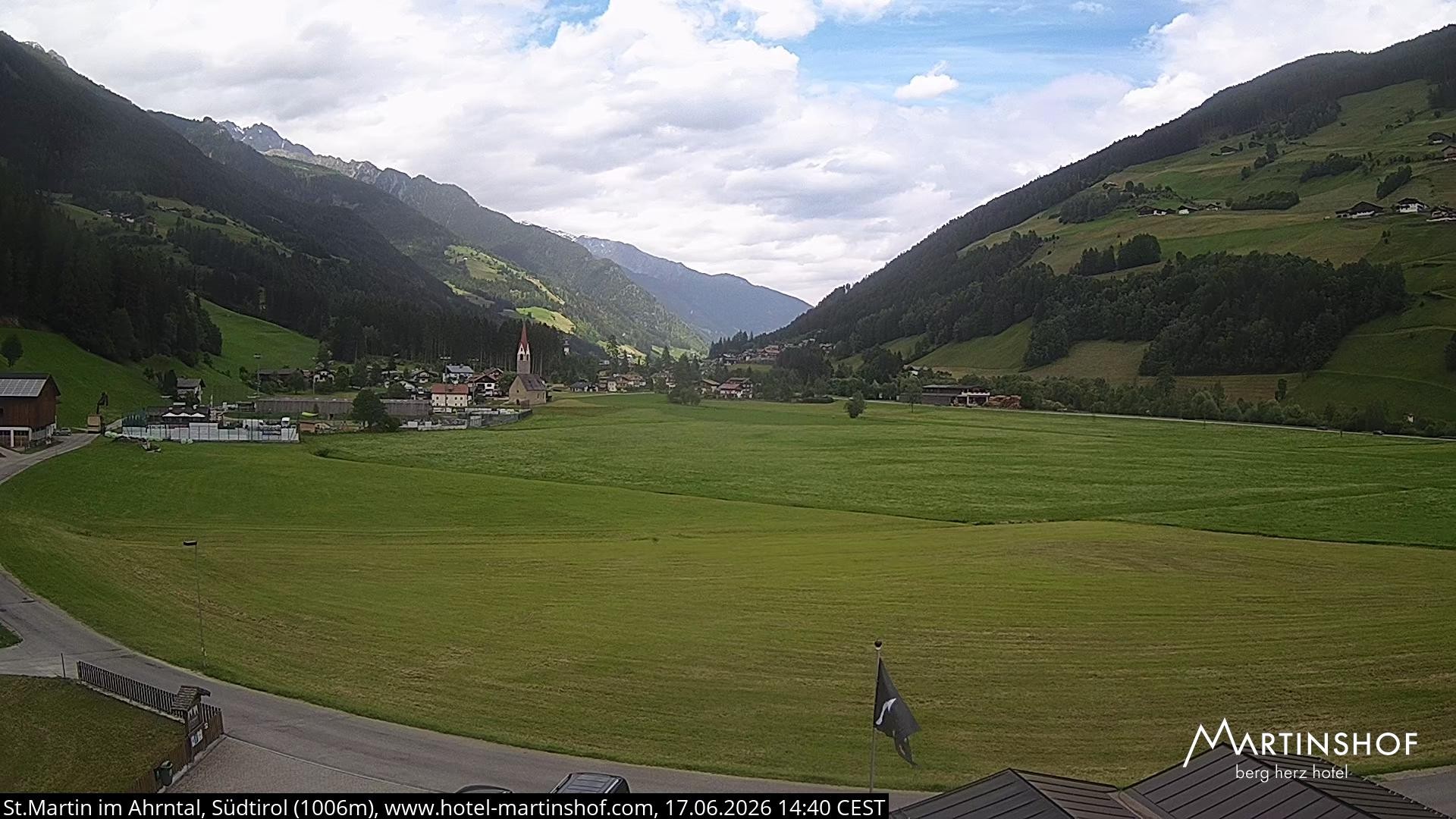 Archiv Foto Webcam Hotel Martinshof - St. Martin im Ahrntal