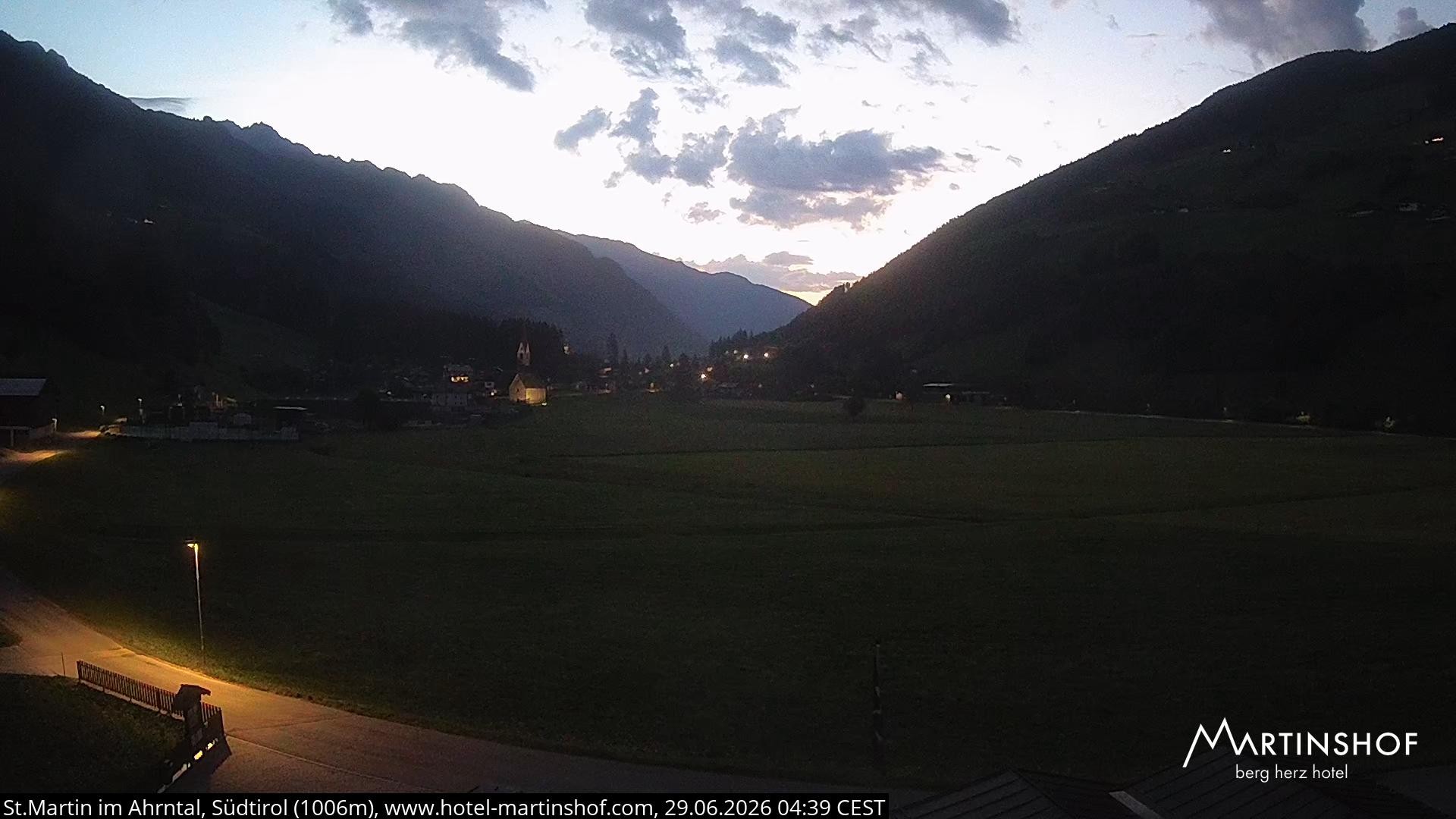 Archiv Foto Webcam Hotel Martinshof - St. Martin im Ahrntal