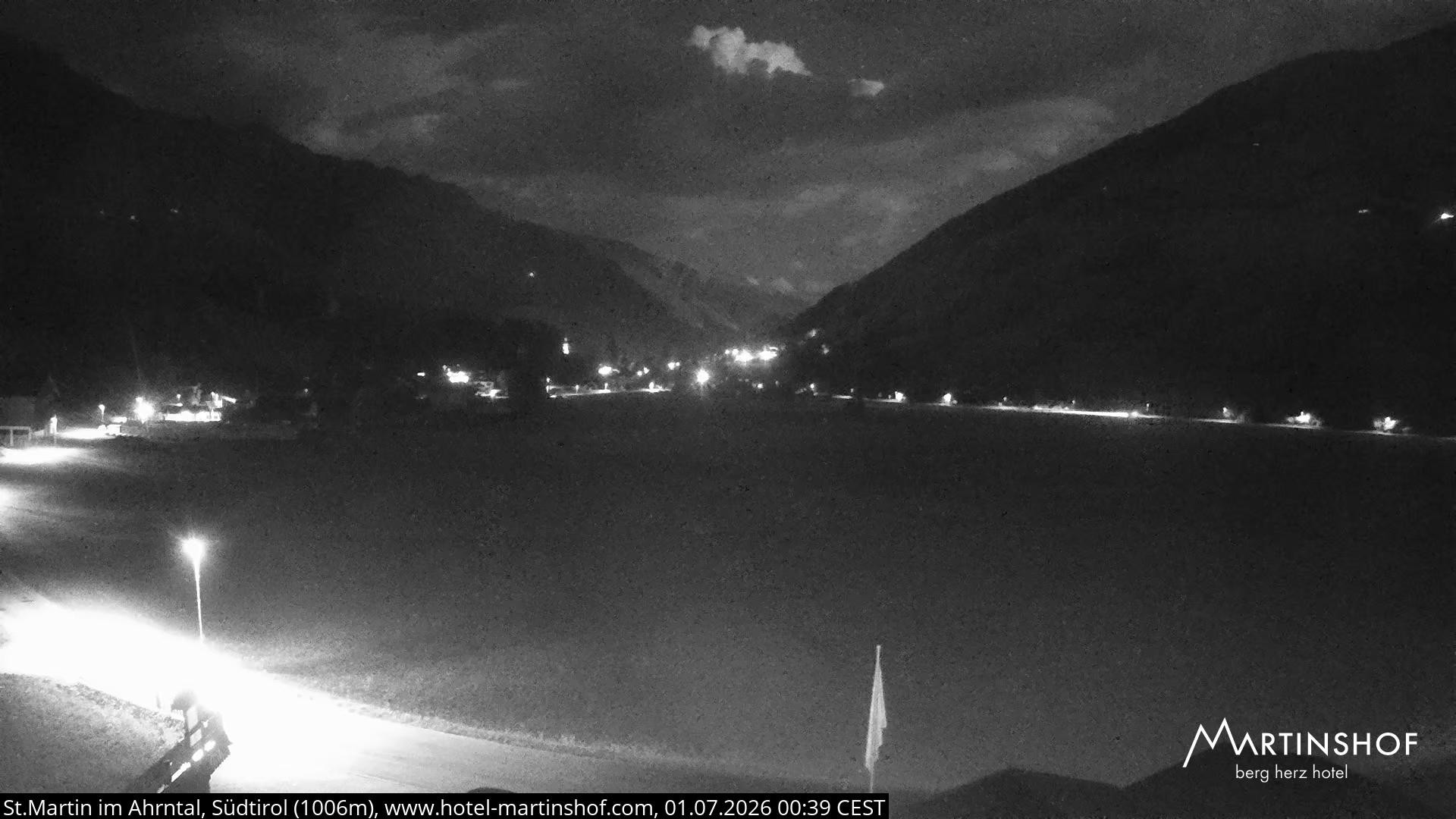 Archiv Foto Webcam Hotel Martinshof - St. Martin im Ahrntal
