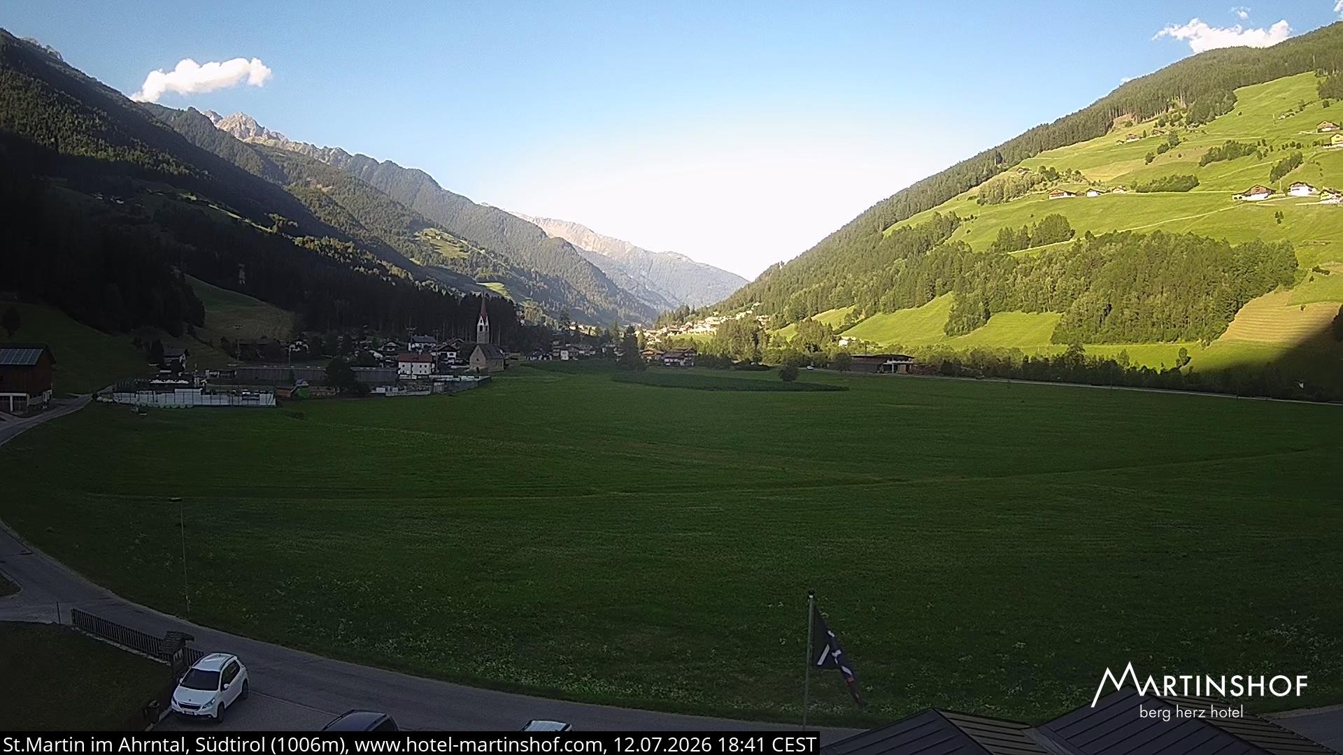Archived image Webcam Hotel Martinshof - St. Martin - South Tyrol