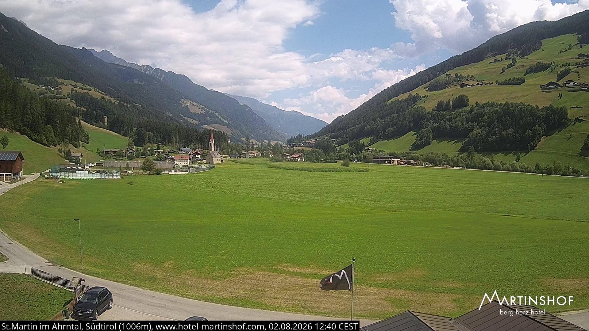 Archived image Webcam Hotel Martinshof - St. Martin - South Tyrol