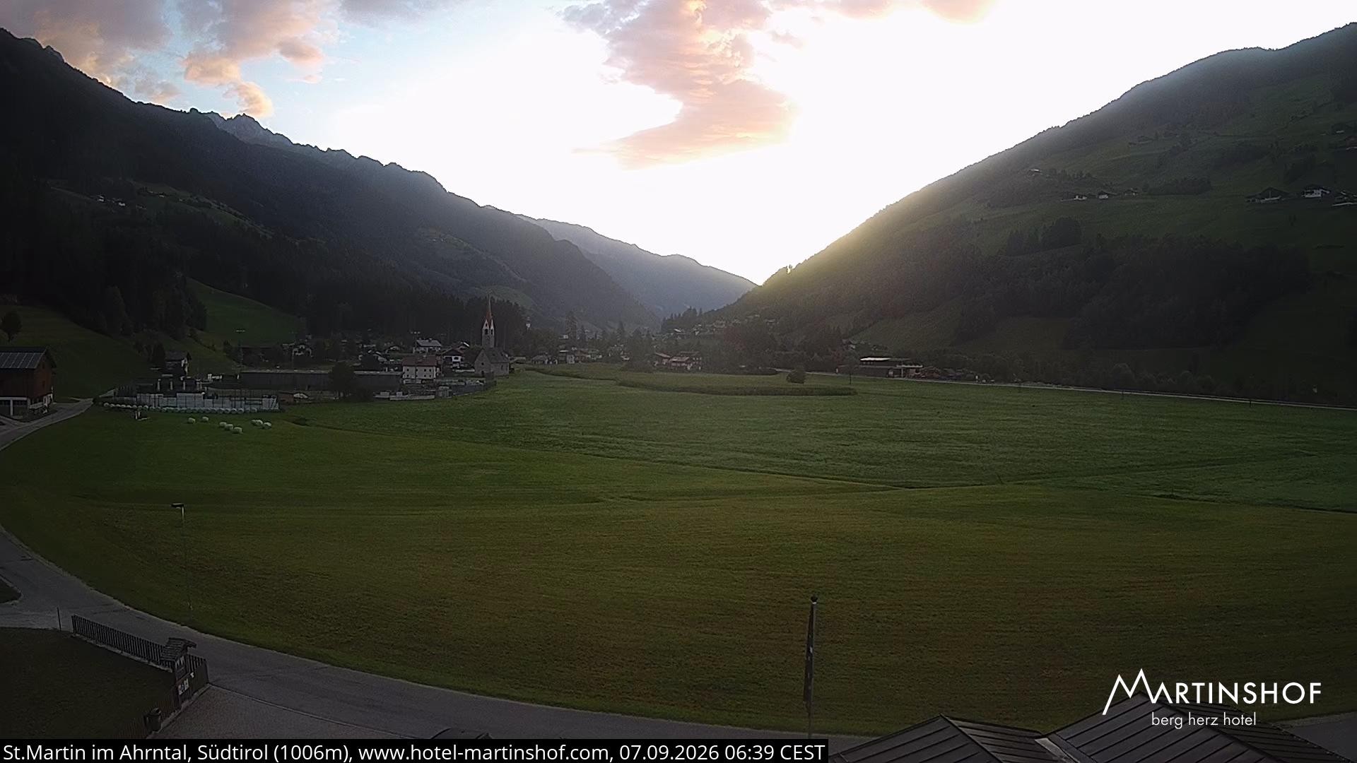 Archiv Foto Webcam Hotel Martinshof - St. Martin im Ahrntal