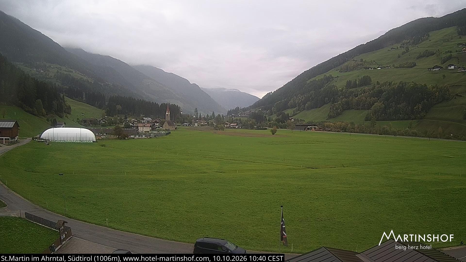 Archived image Webcam Hotel Martinshof - St. Martin - South Tyrol