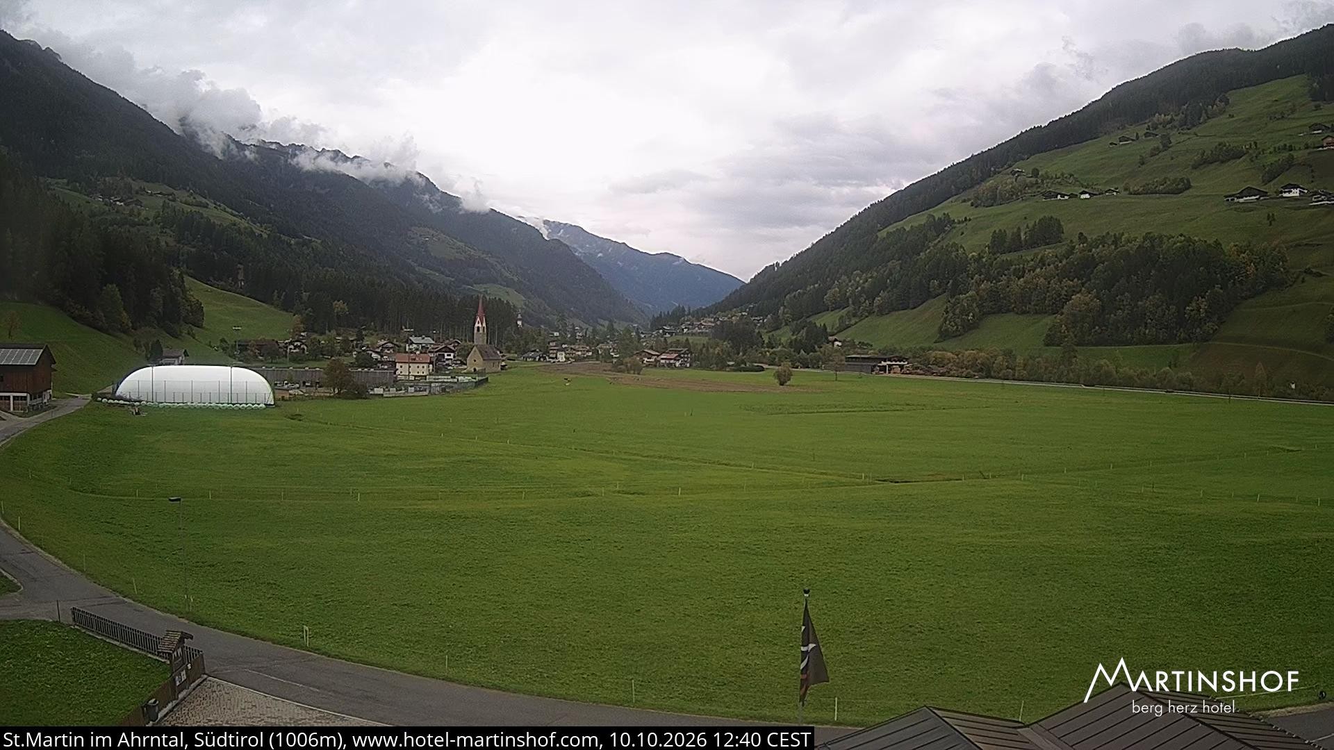 Archived image Webcam Hotel Martinshof - St. Martin - South Tyrol