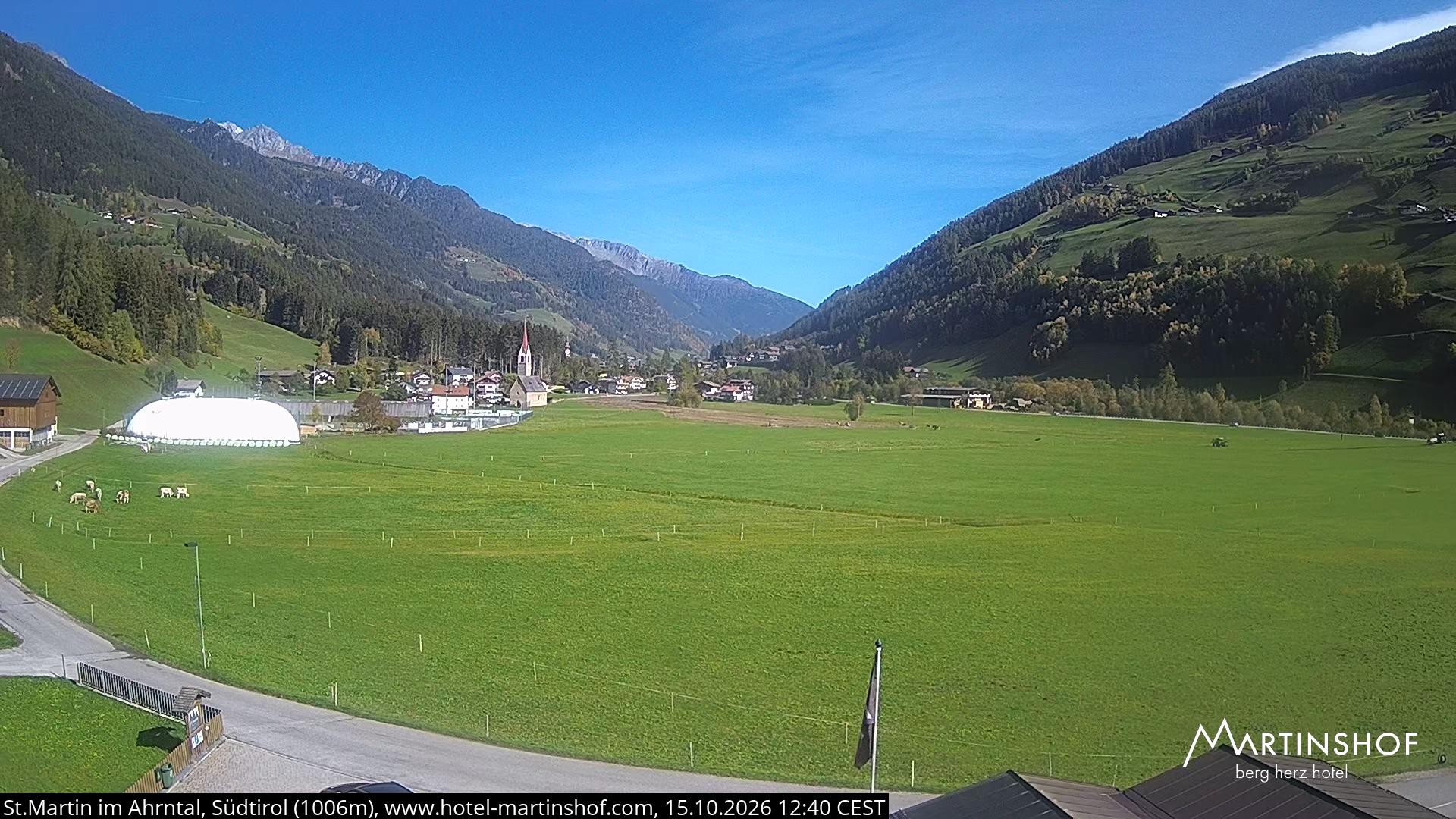 Archived image Webcam Hotel Martinshof - St. Martin - South Tyrol