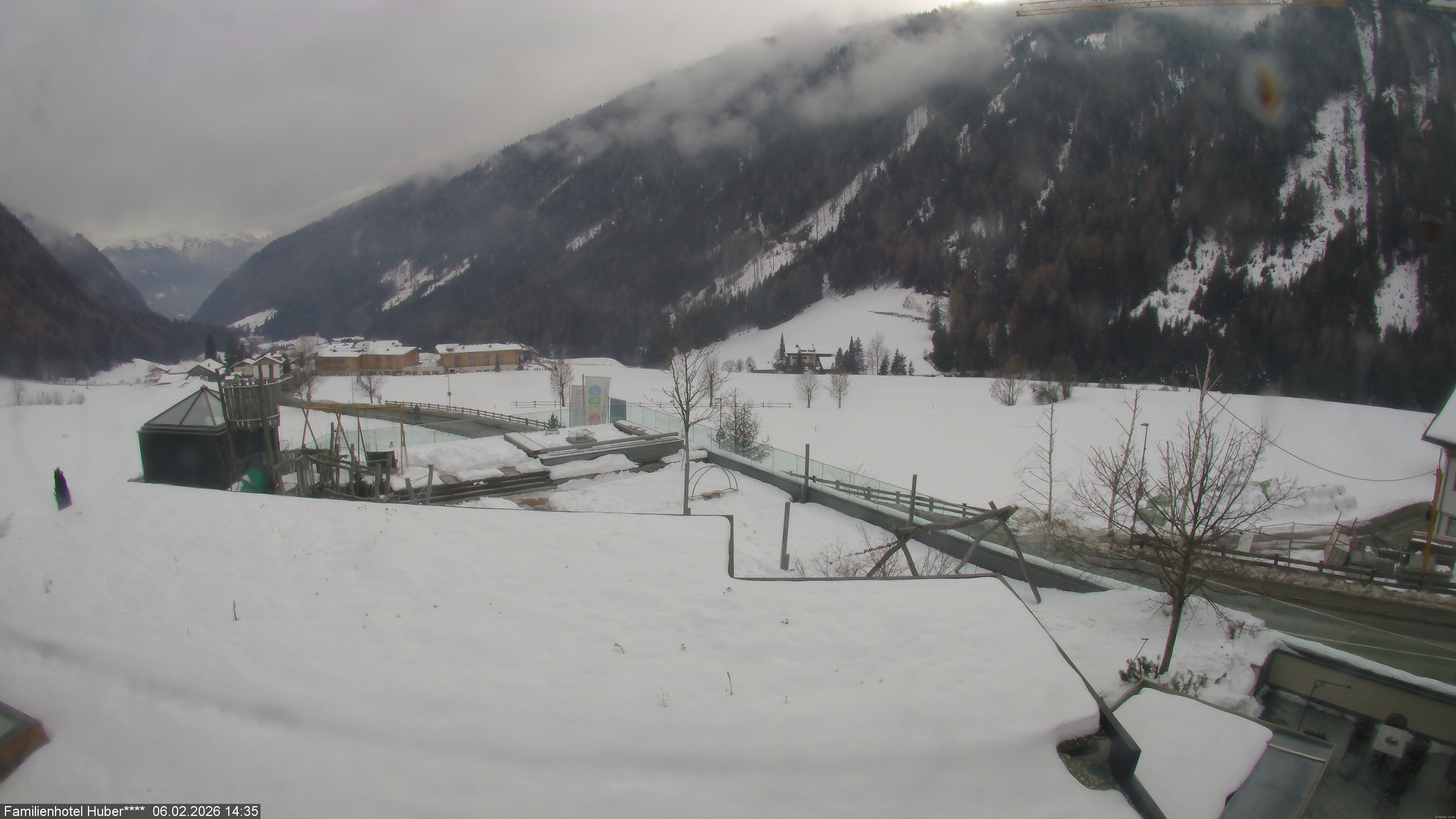 Archived image Webcam Family Hotel Huber (South Tyrol)
