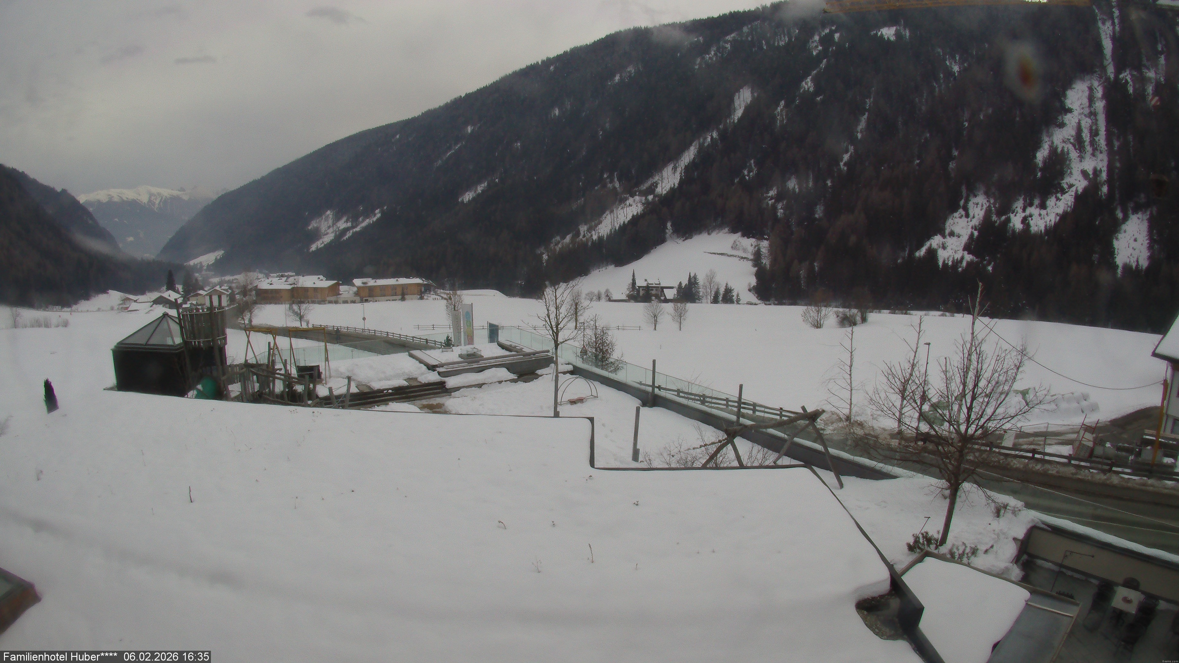 Archived image Webcam Family Hotel Huber (South Tyrol)