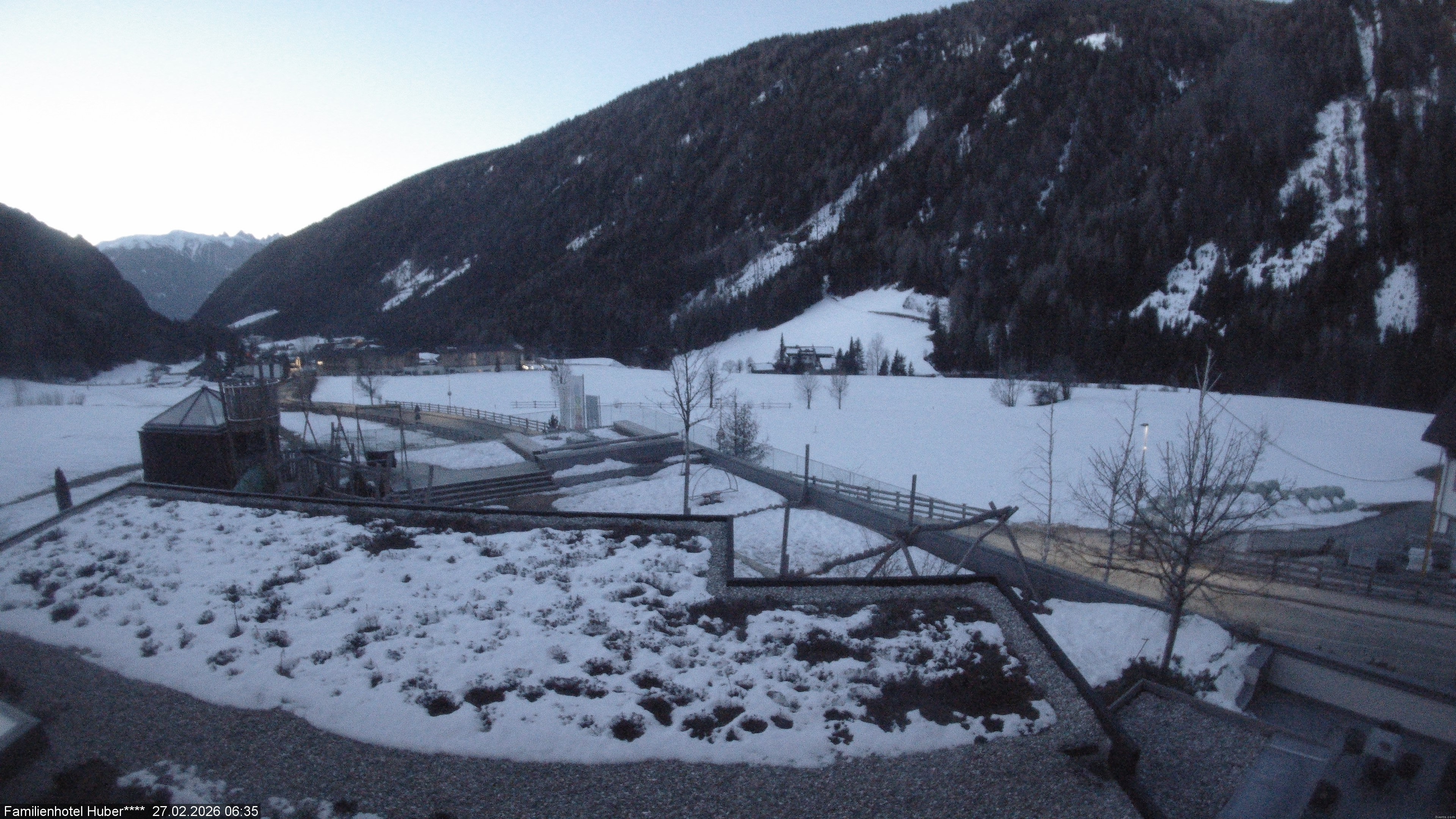 Archived image Webcam Family Hotel Huber (South Tyrol)
