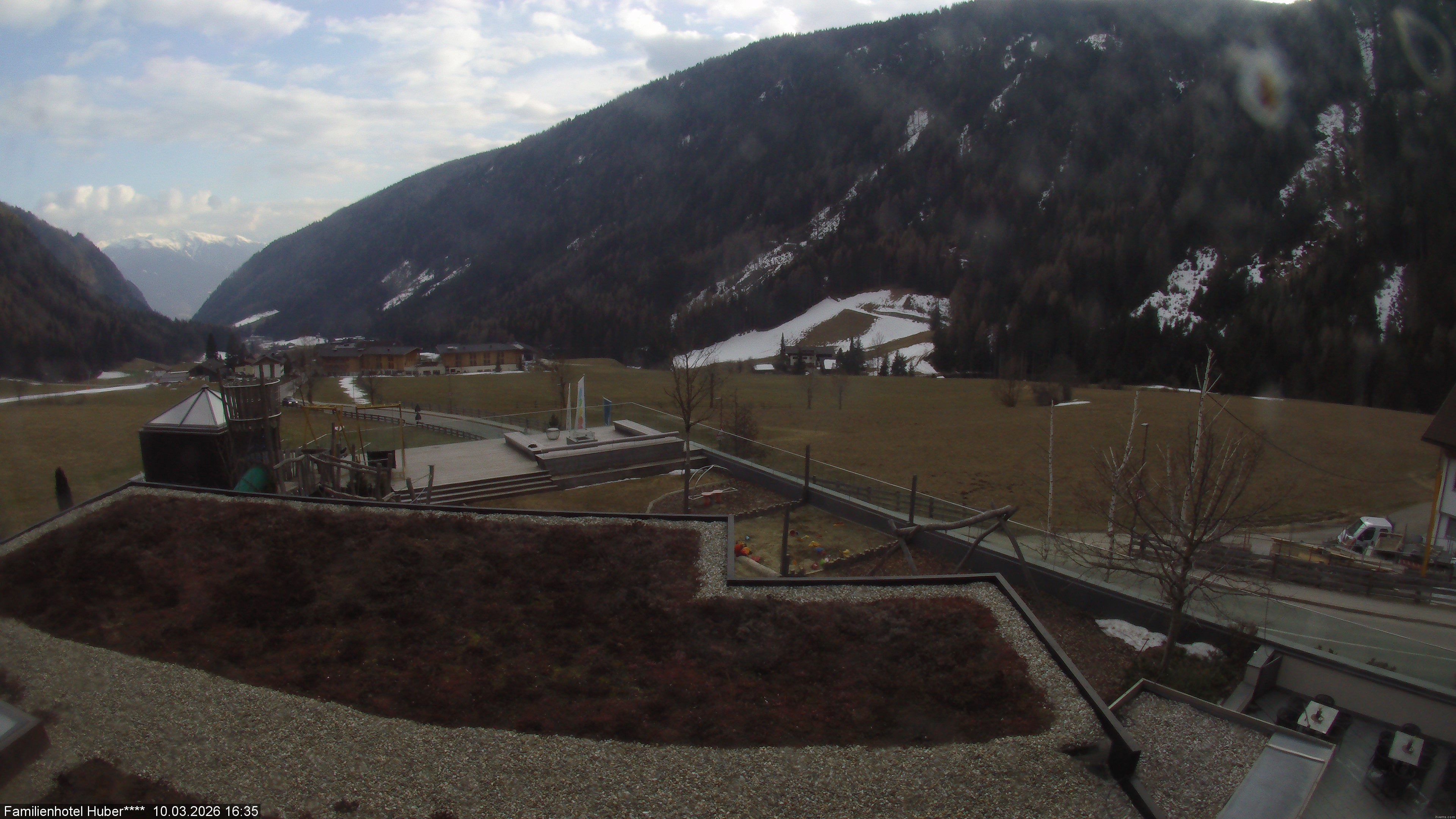 Archiv Foto Webcam Familienhotel Huber - Südtirol