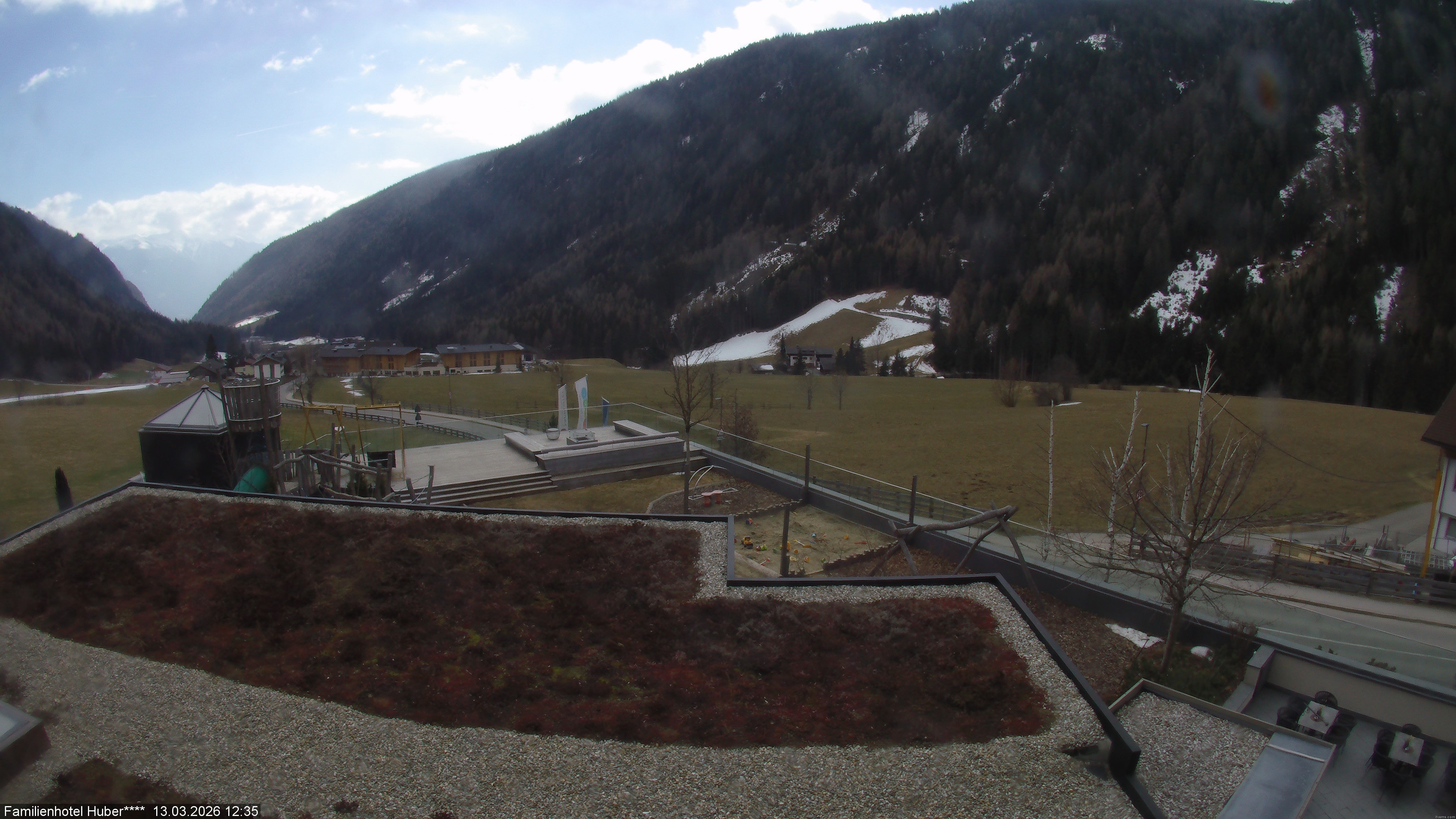 Archived image Webcam Family Hotel Huber (South Tyrol)