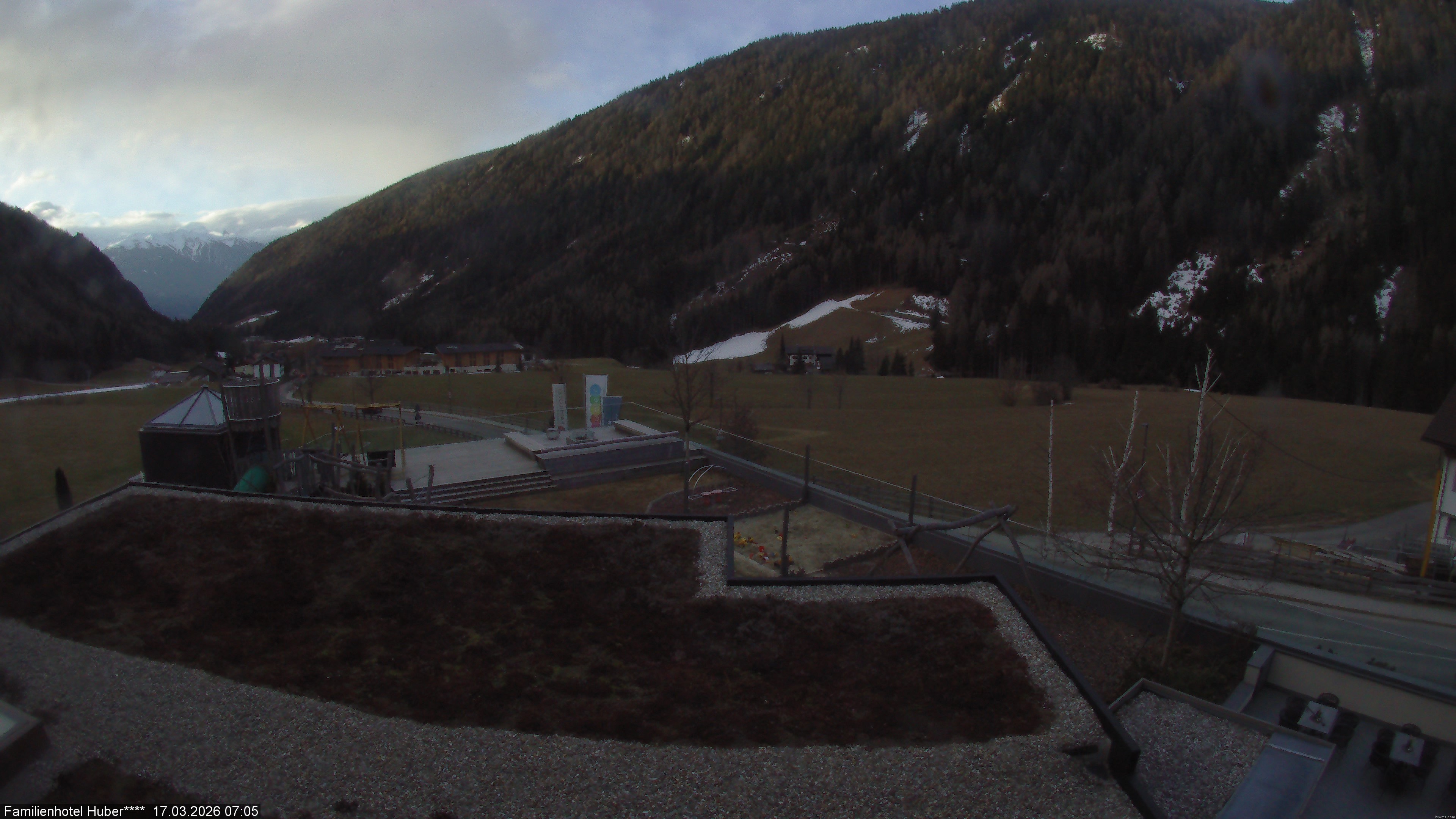 Archived image Webcam Family Hotel Huber (South Tyrol)