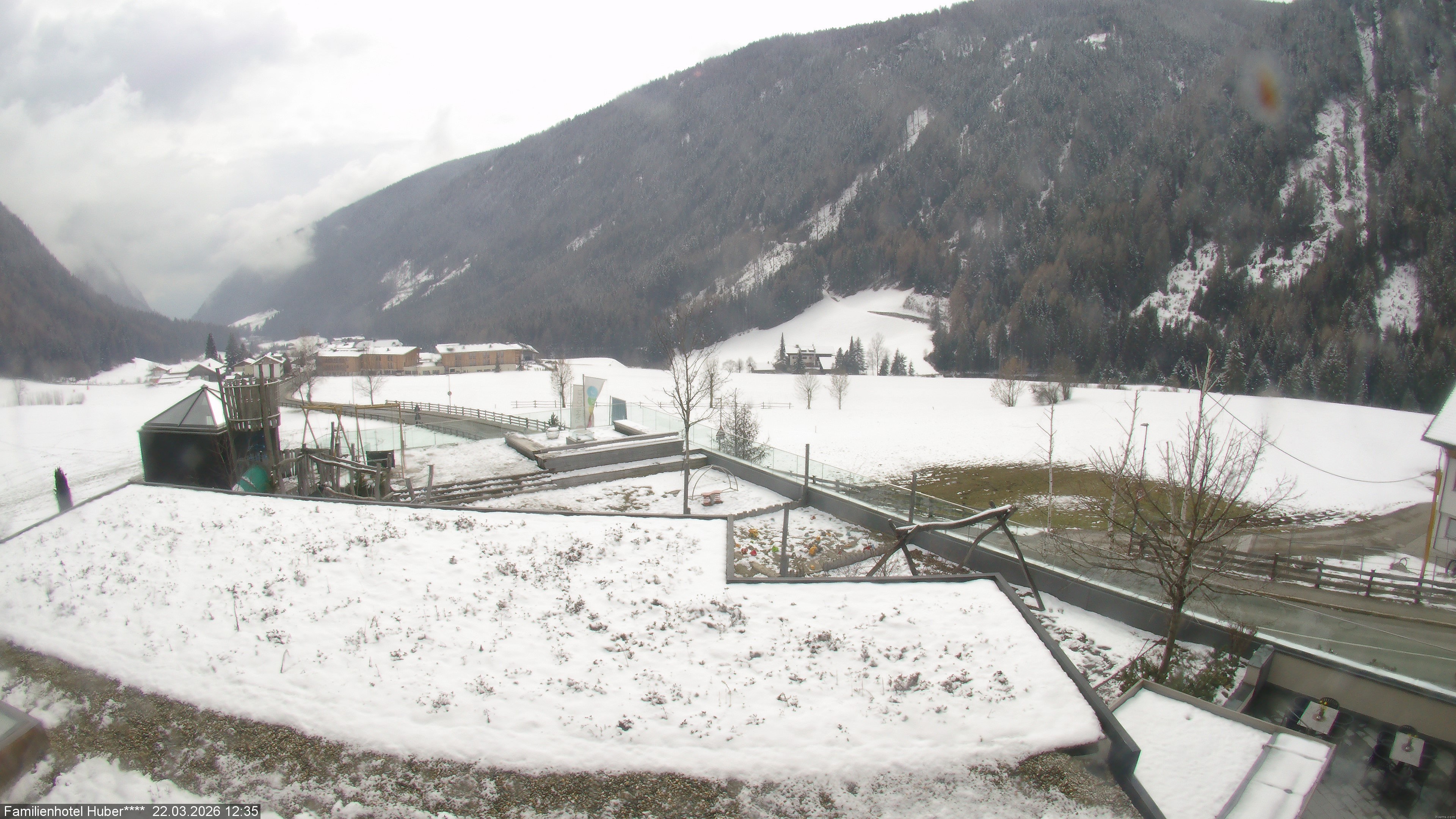 Archived image Webcam Family Hotel Huber (South Tyrol)