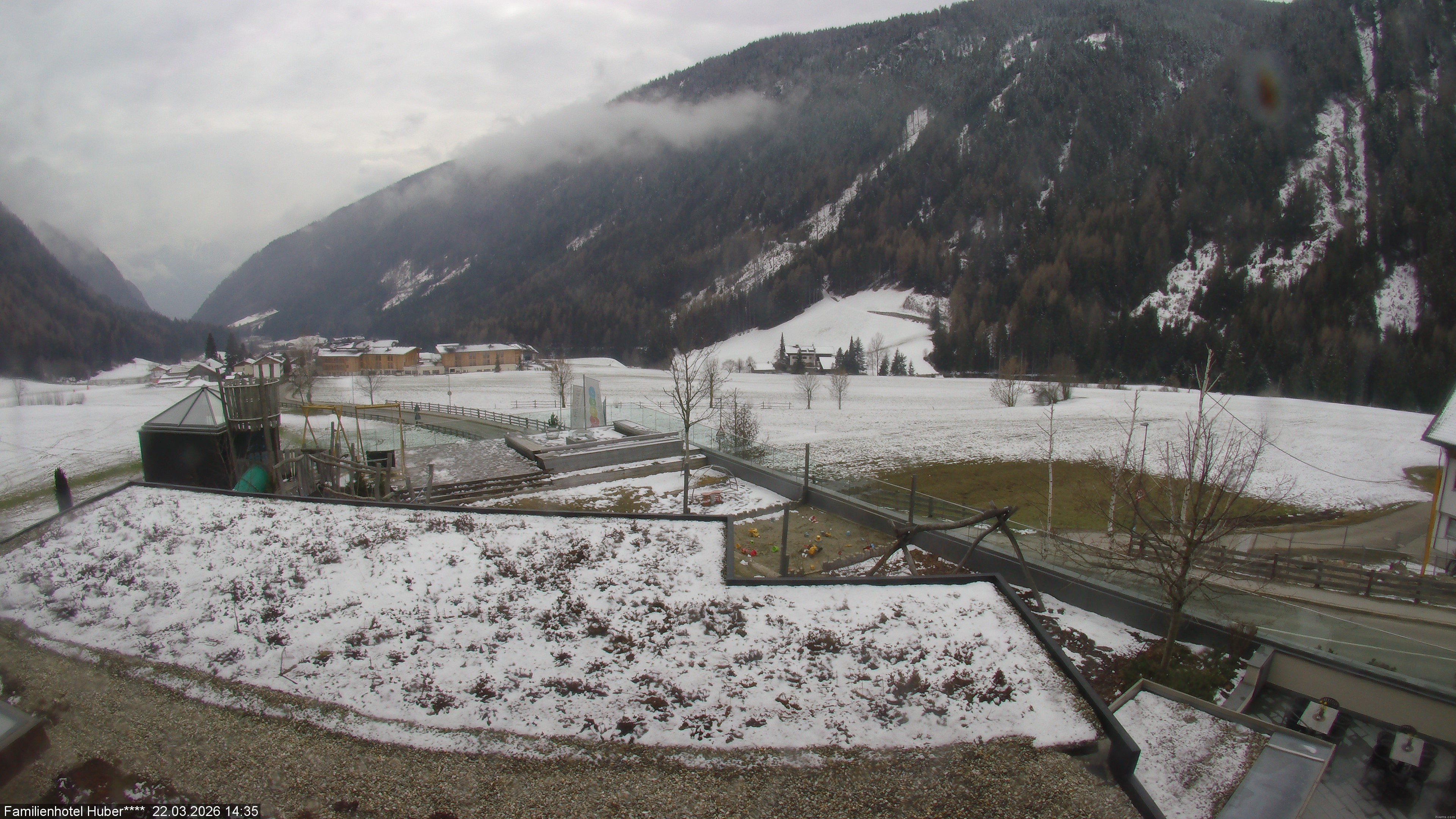 Archived image Webcam Family Hotel Huber (South Tyrol)