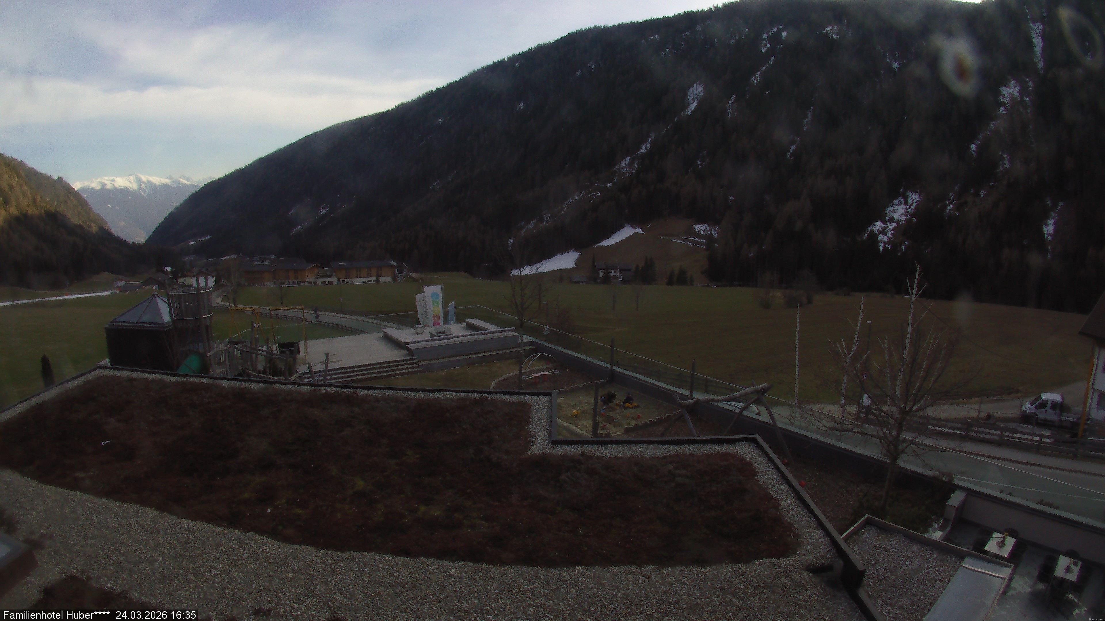 Archiv Foto Webcam Familienhotel Huber - Südtirol